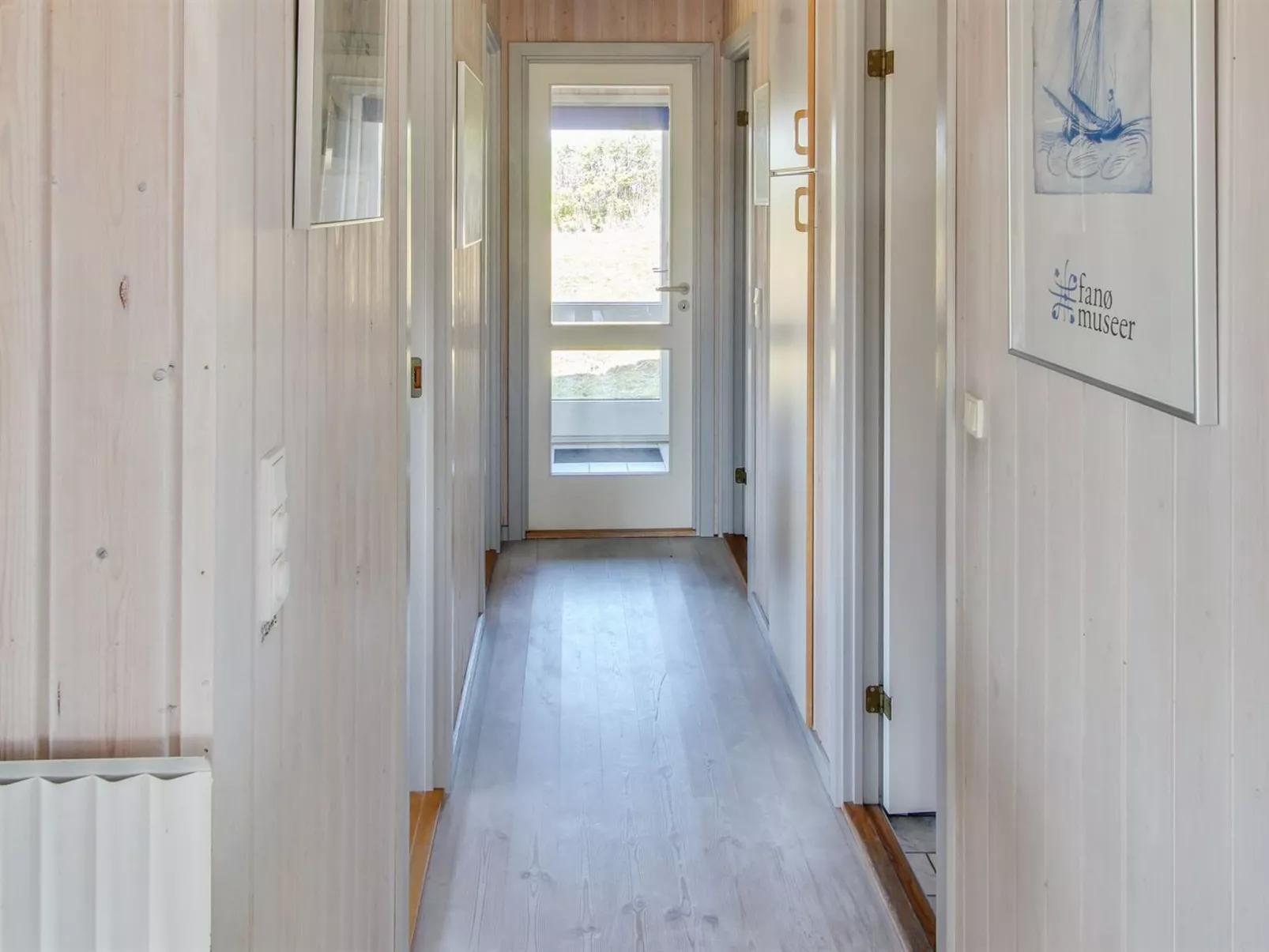 "Wikar" - 50m from the sea-Binnen