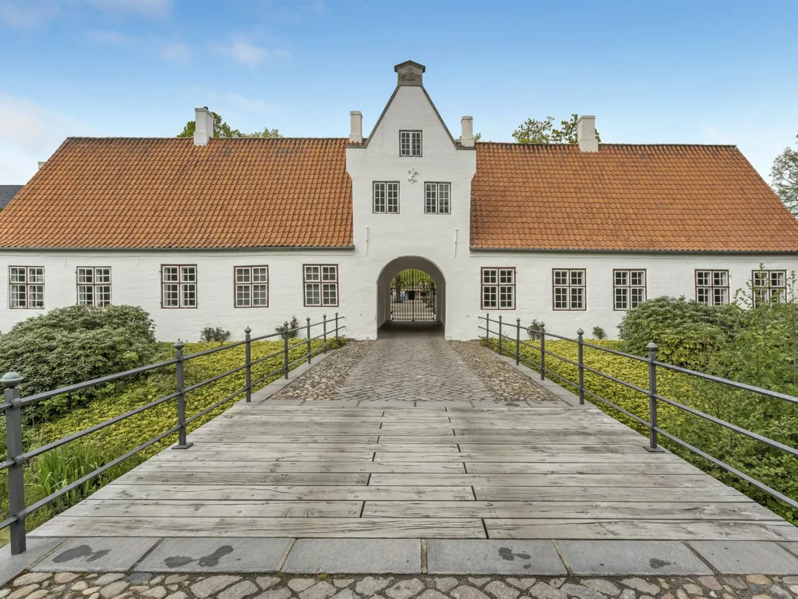 "Ilsa" - 9.8km from the sea-Buiten