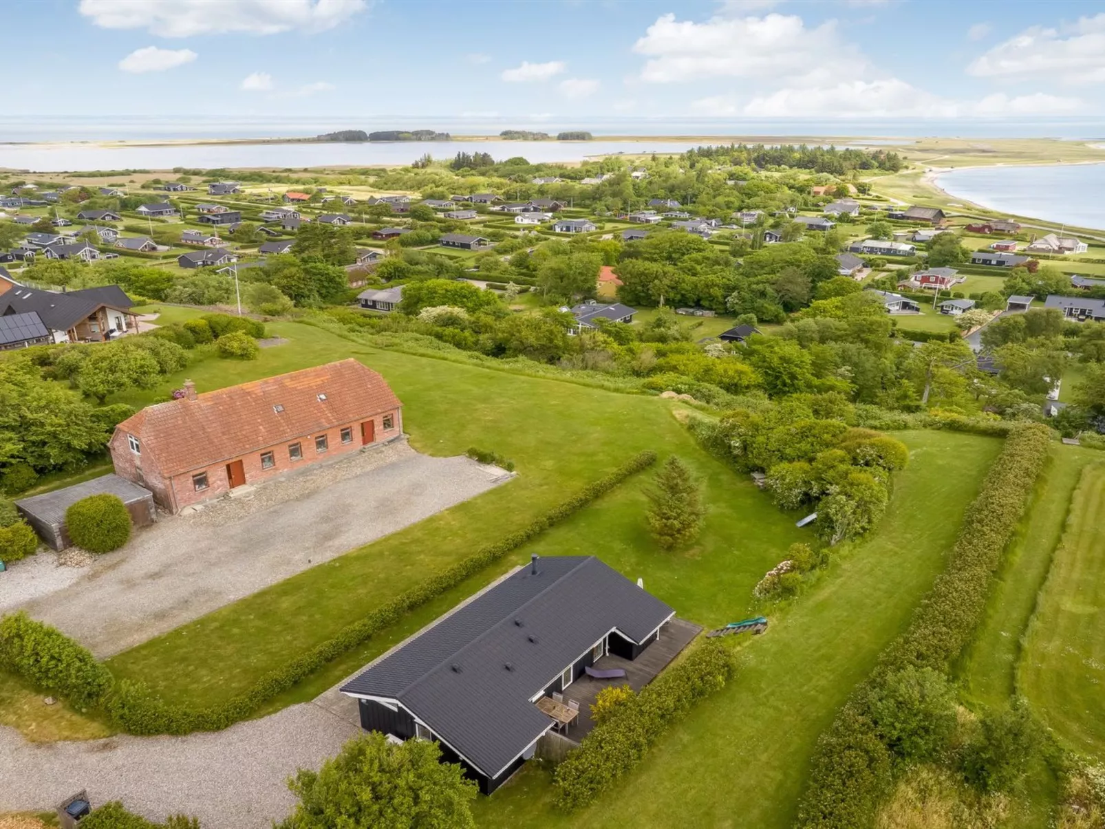 "Tanna" - 330m to the fjord-Buiten