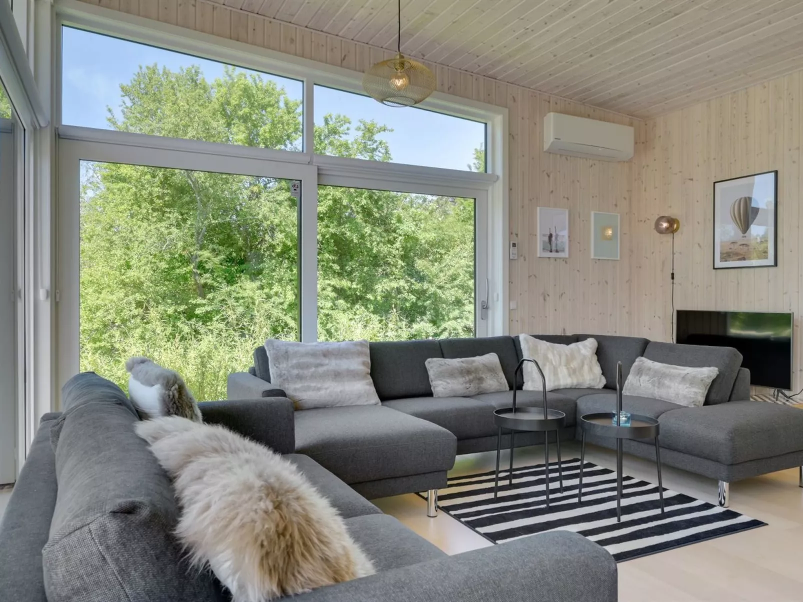 "Topenga" - 300m from the sea-Binnen