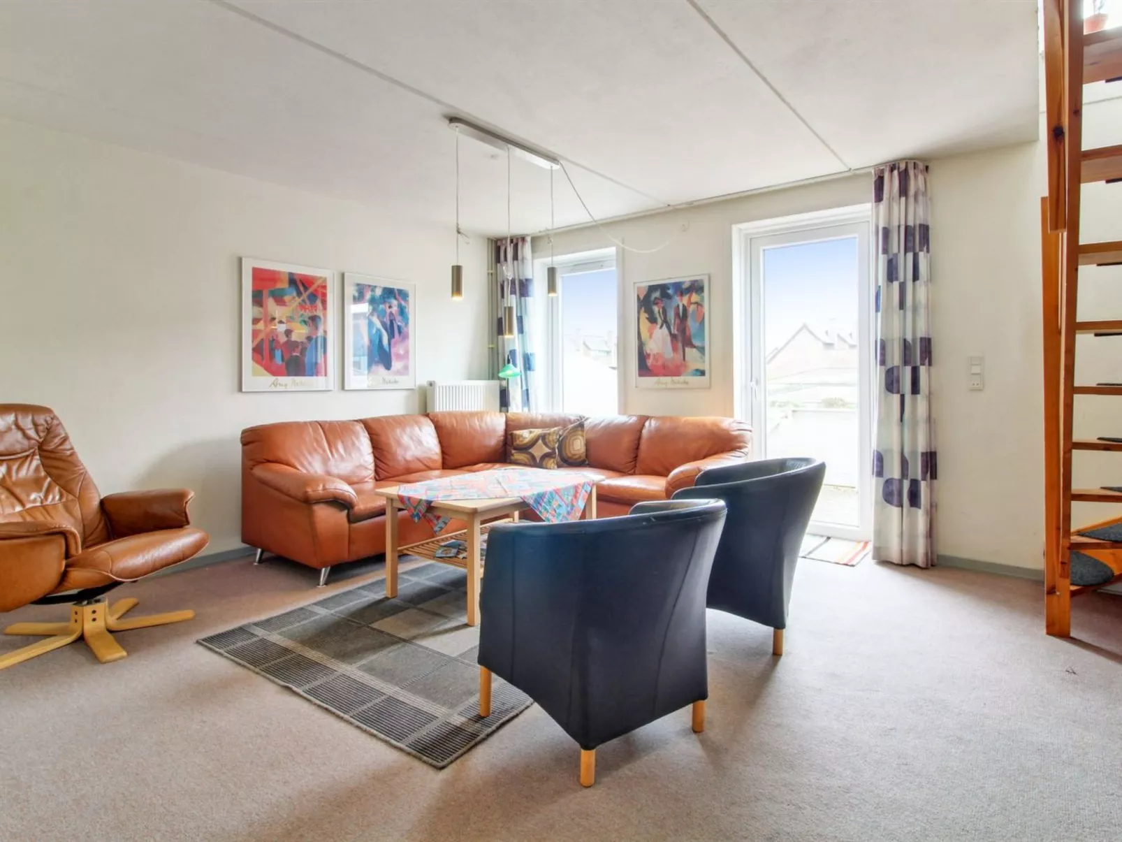 "Rebus" - 2.3km from the sea - Binnen