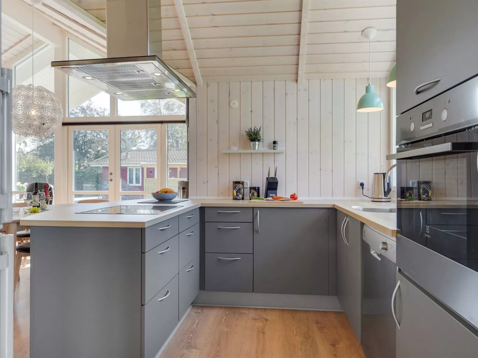 "Hellena" - 90m from the sea-Binnen