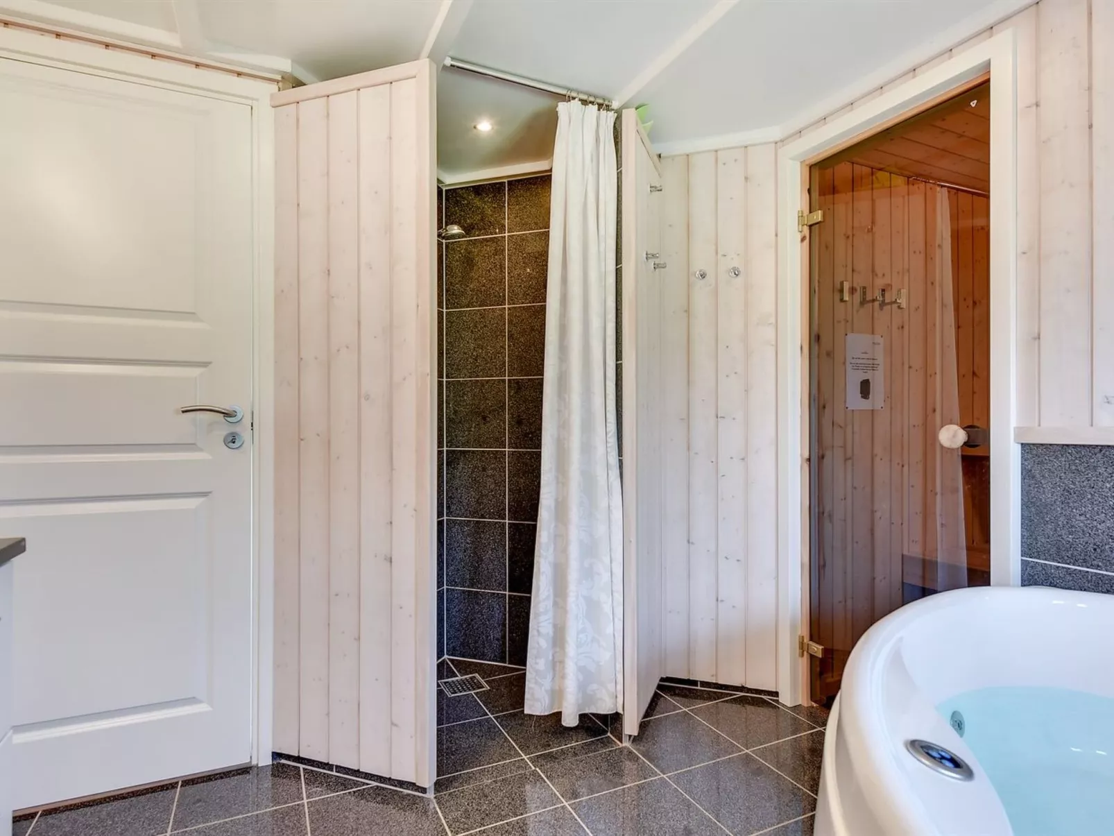 "Domna" - 800m from the sea-Binnen