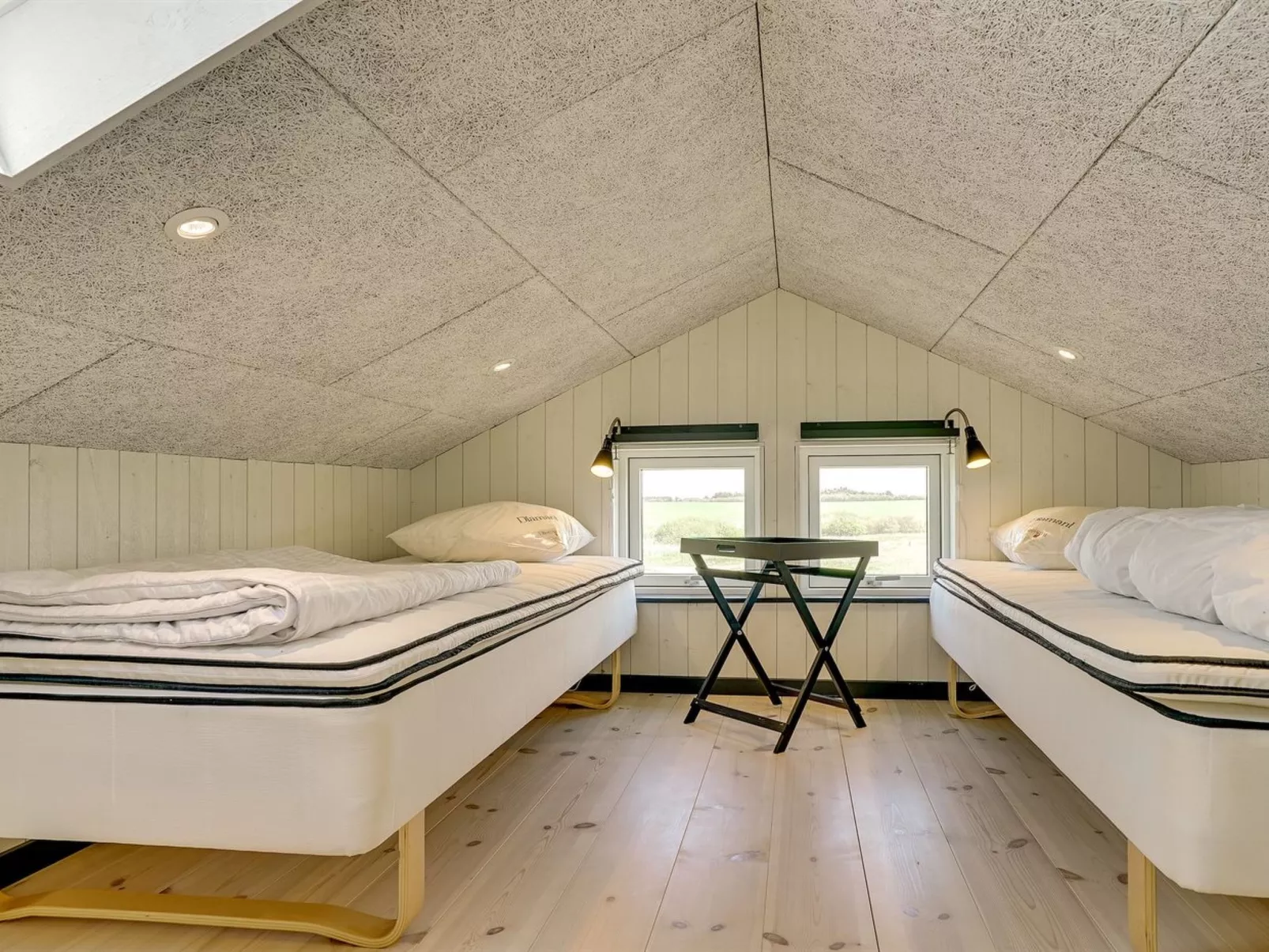 "Aldina" - 1.5km from the sea-Binnen