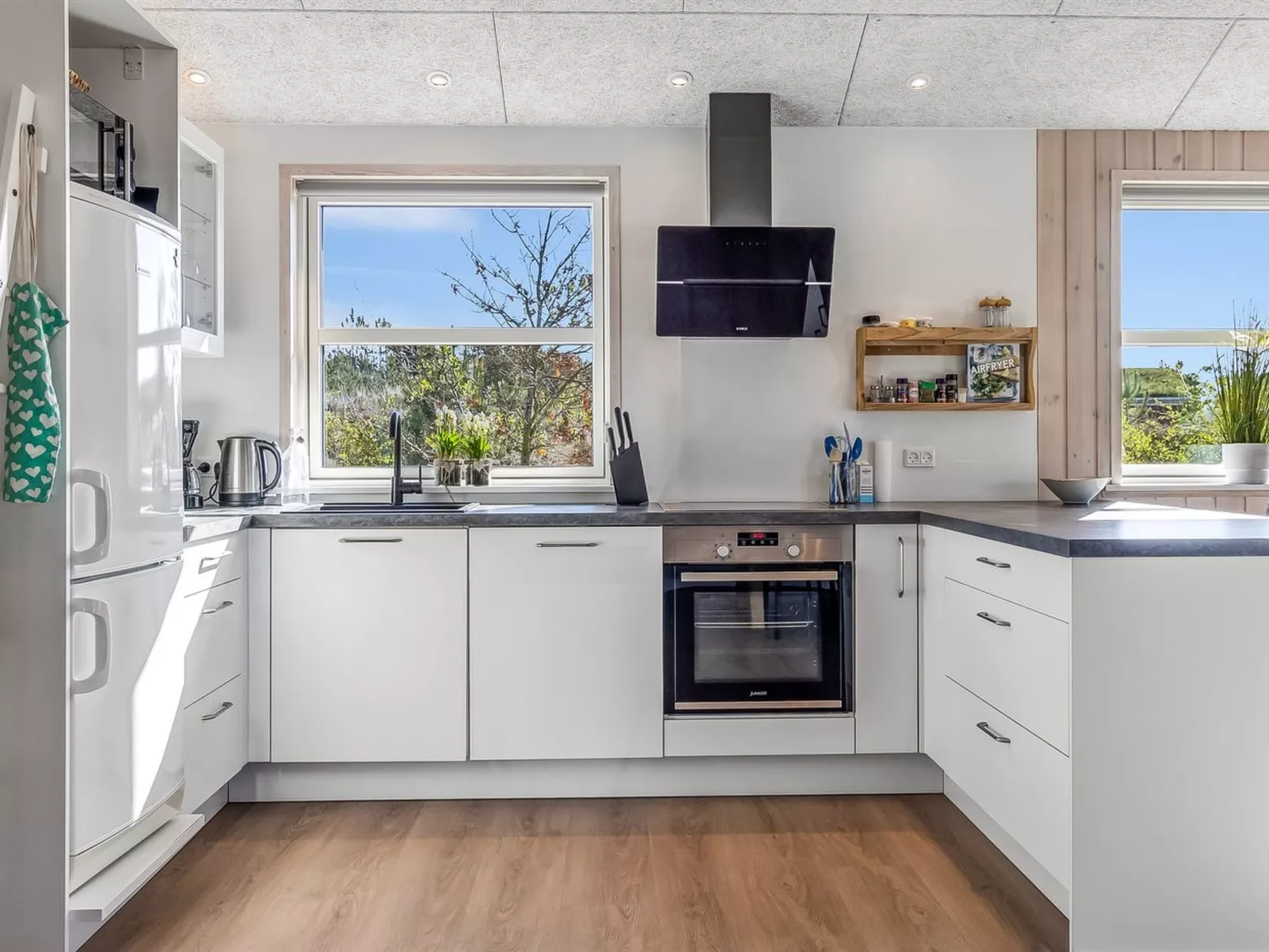 "Minke" - 2.2km from the sea-Binnen