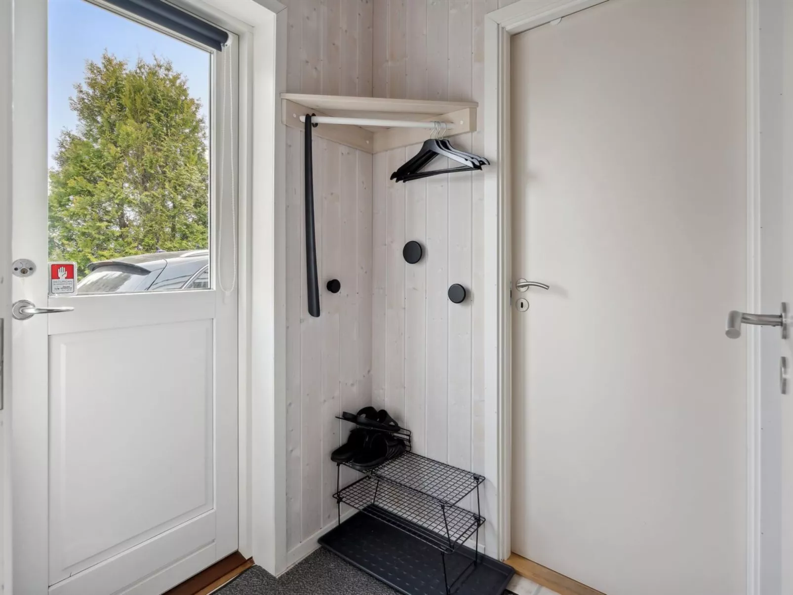 "Arnod" - 400m from the sea-Binnen