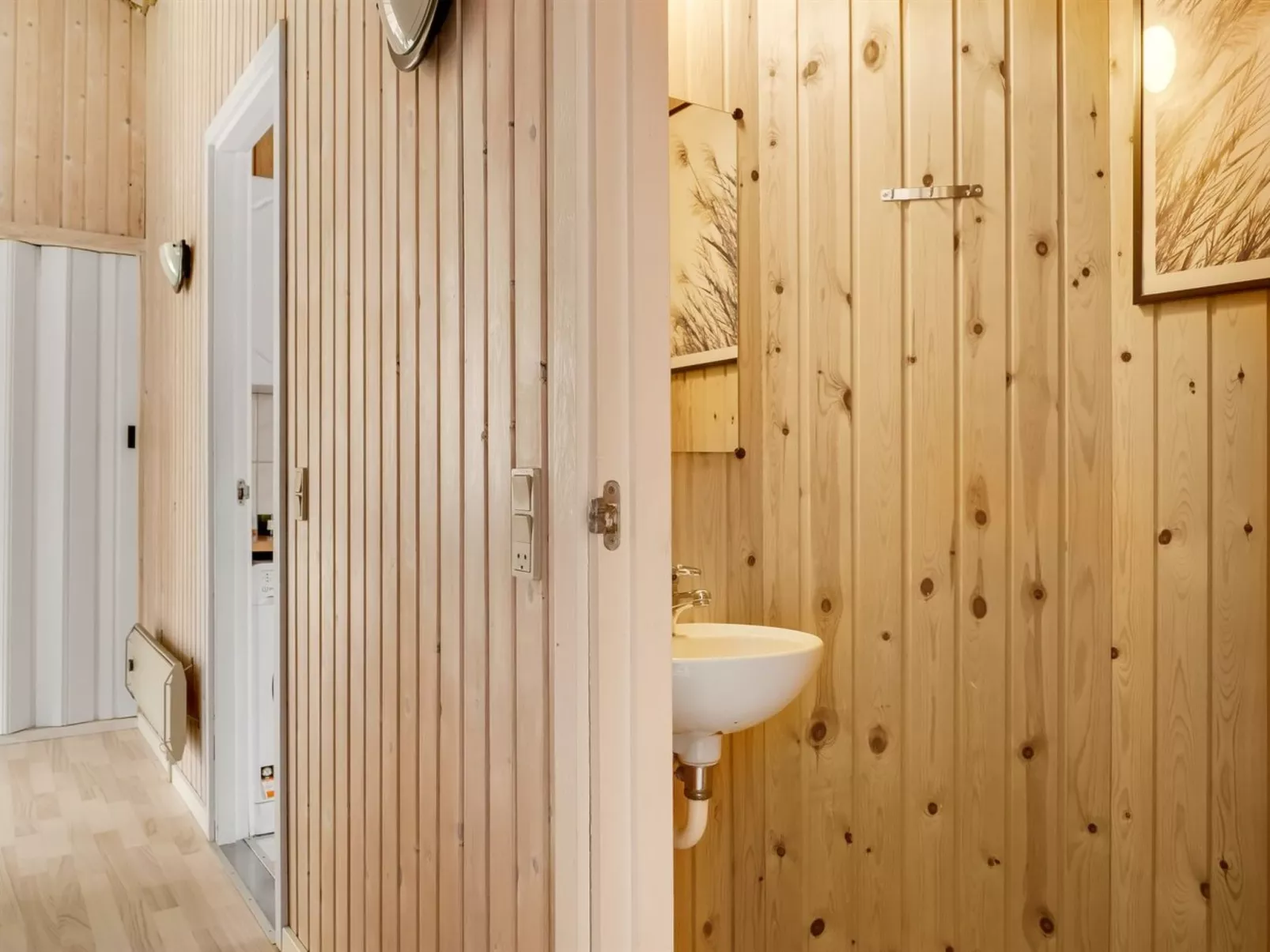 "Aja" - 900m from the sea-Binnen