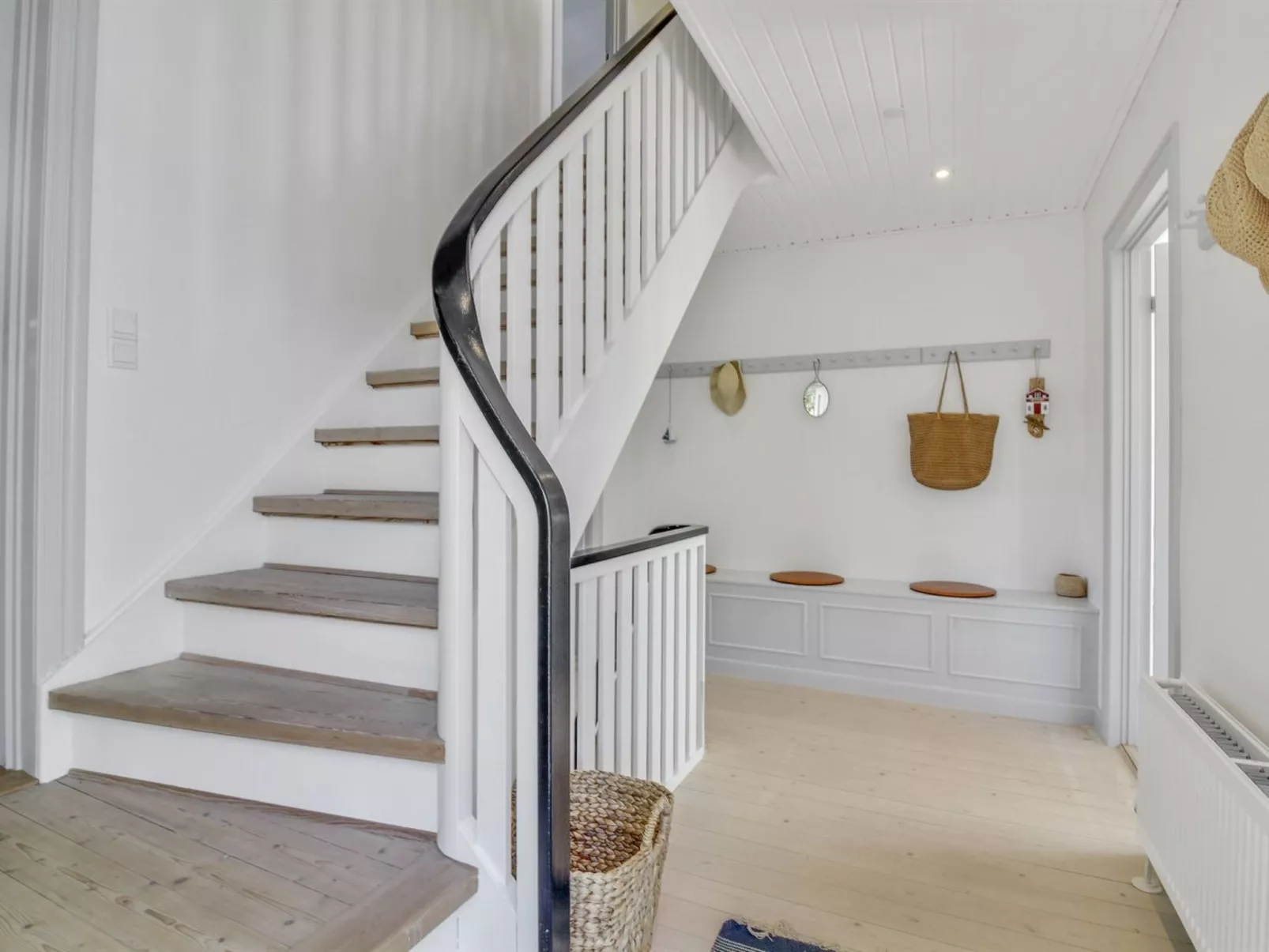 "Elka" - 100m from the sea-Binnen