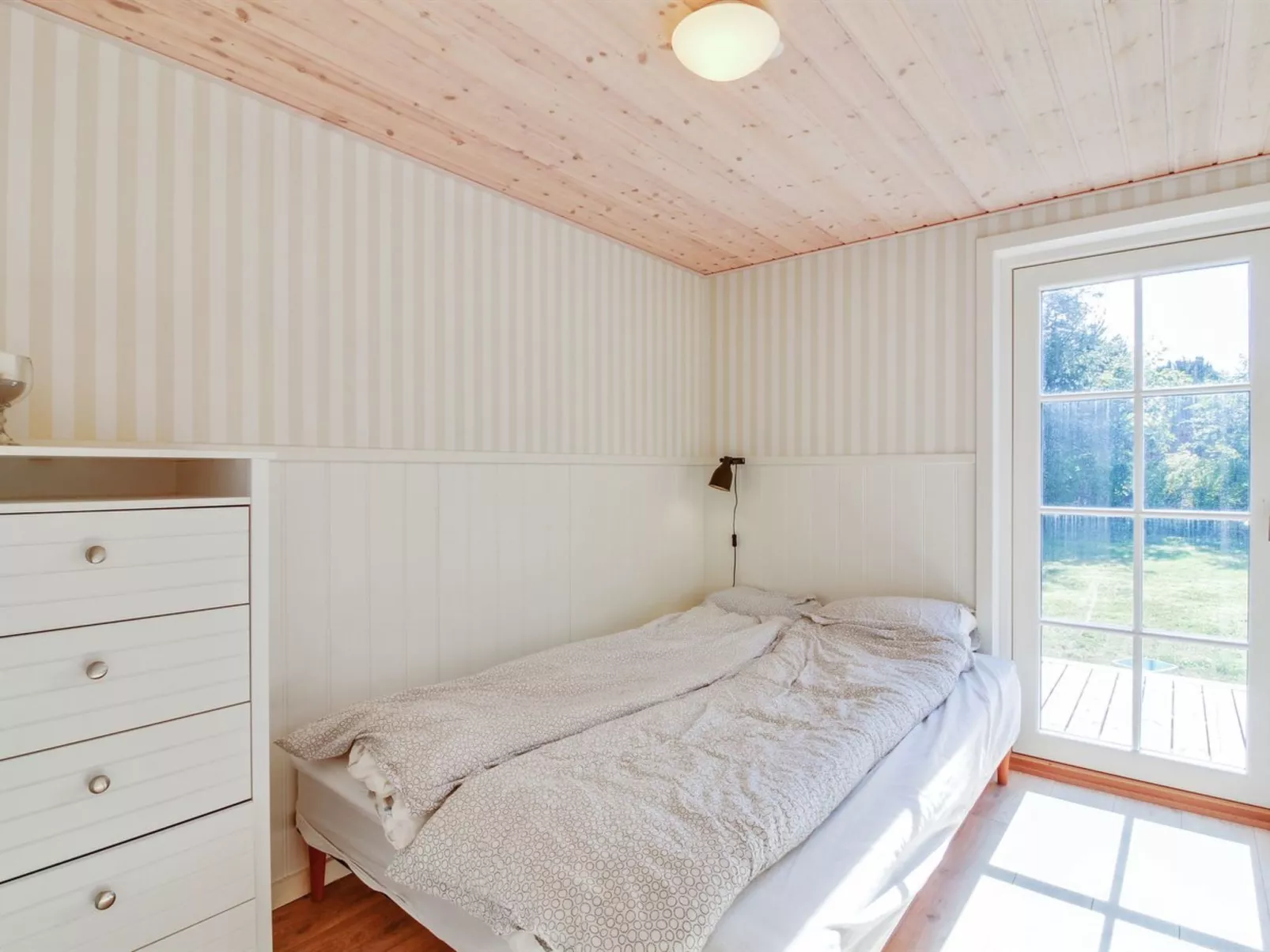 "Santtu" - 600m from the sea-Binnen