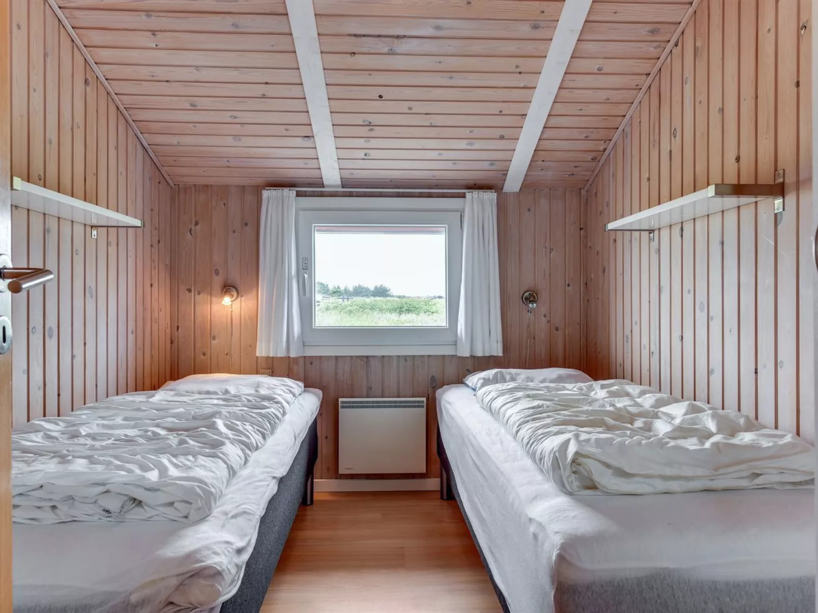 "Mogens" -  from the sea-Binnen