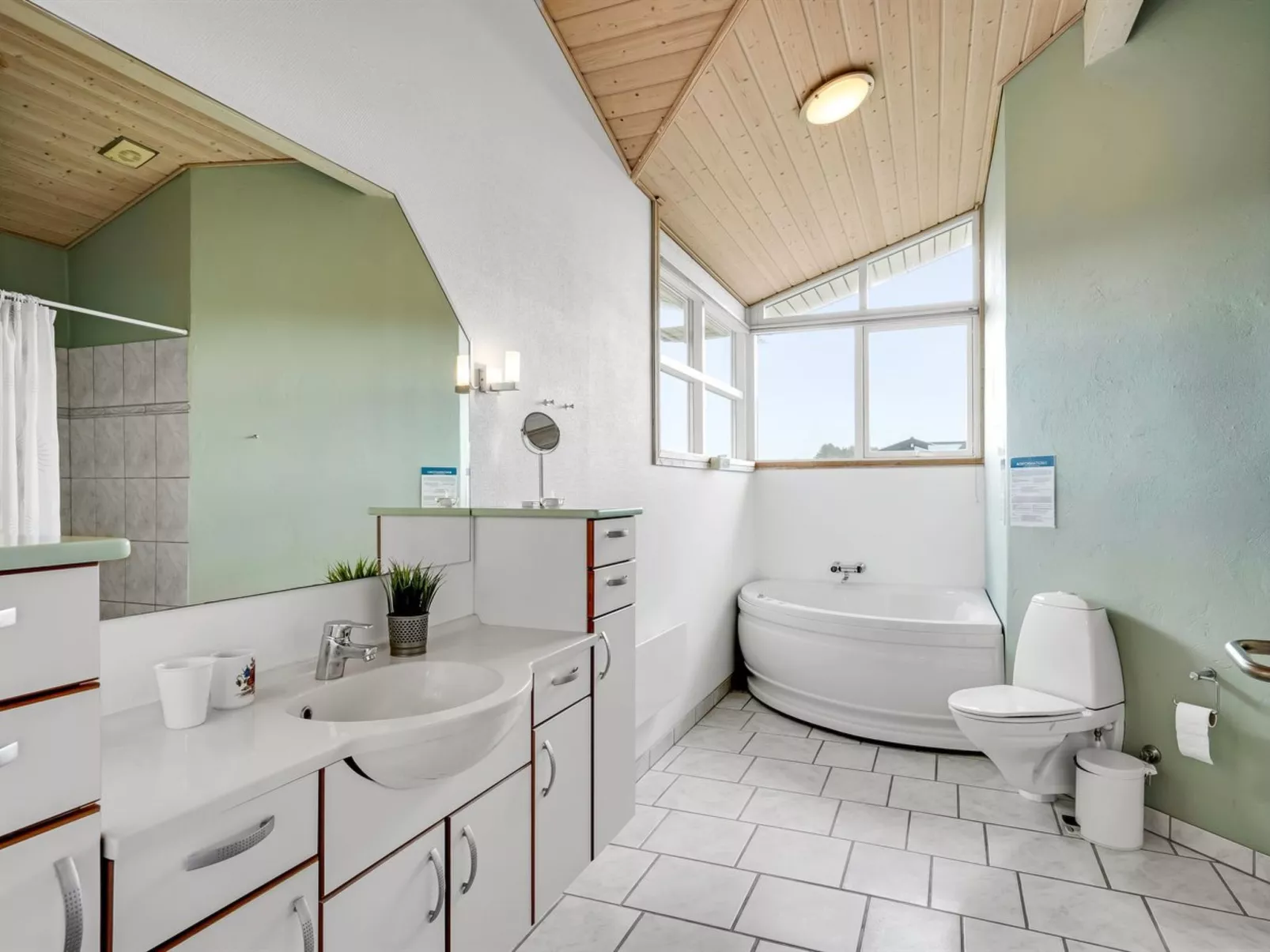 "Jolanta" - 250m from the sea-Binnen