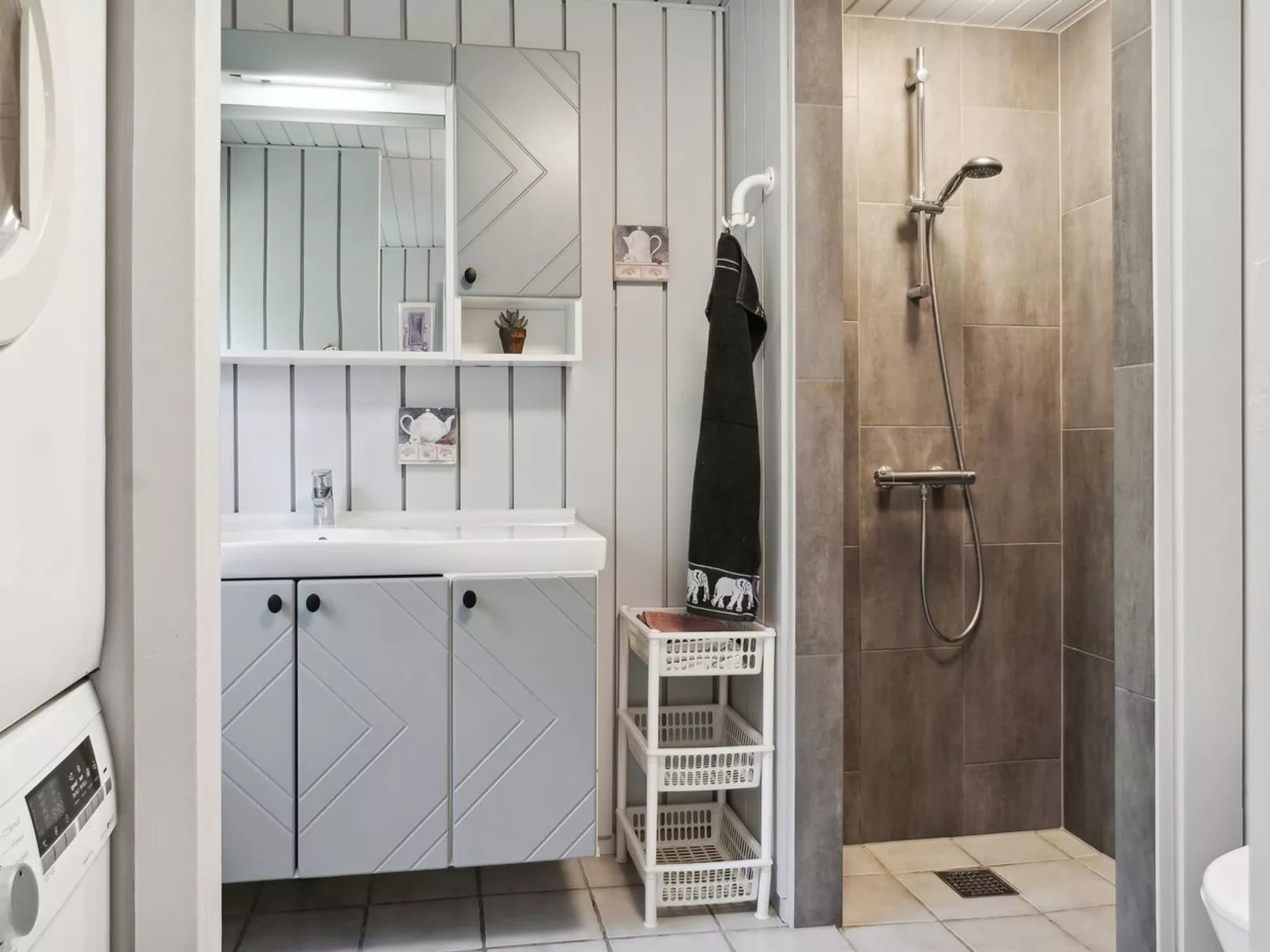 "Hallveig" - 1.1km from the sea-Binnen