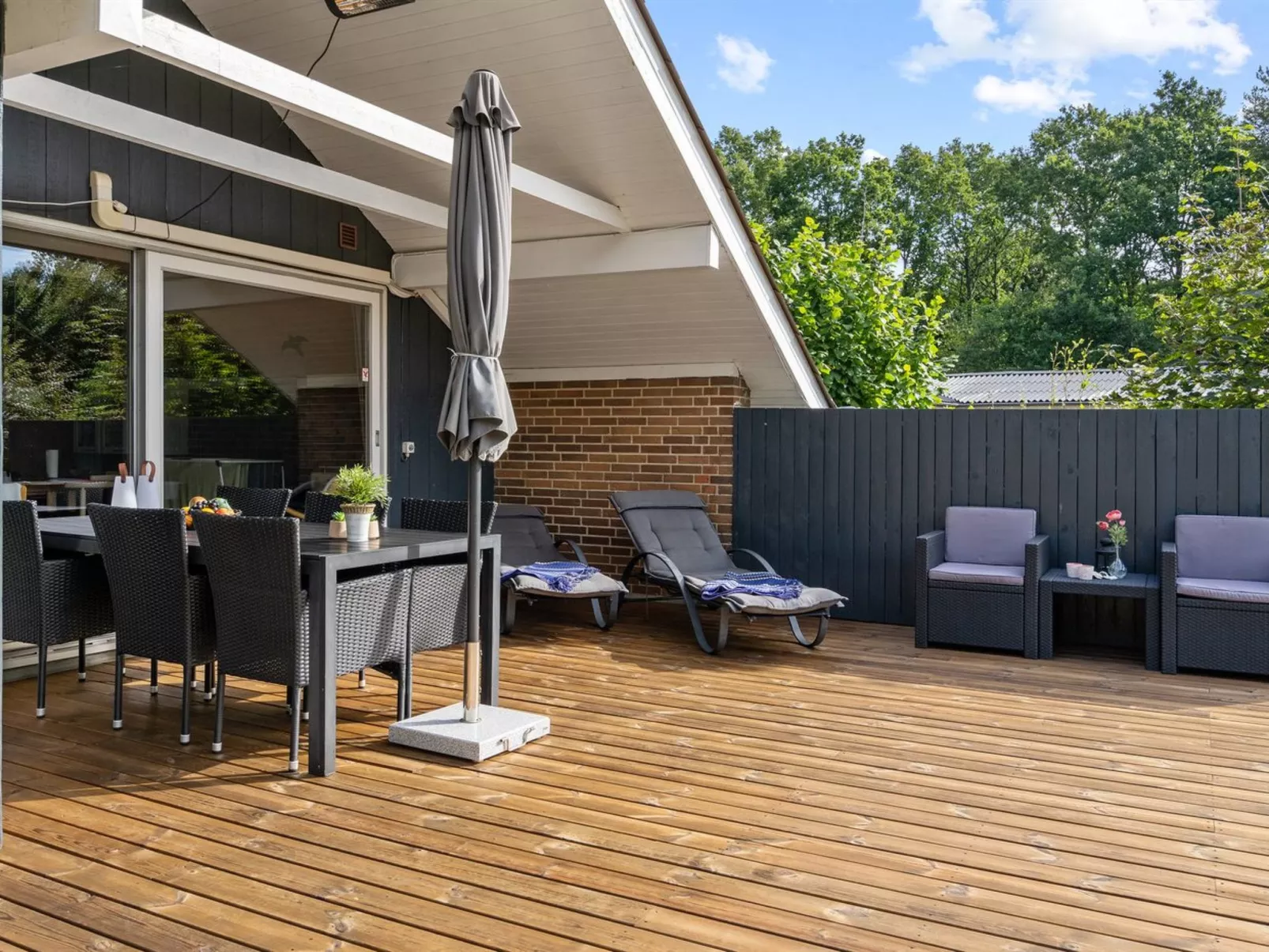 "Pance" - 20km to the fjord-Buiten