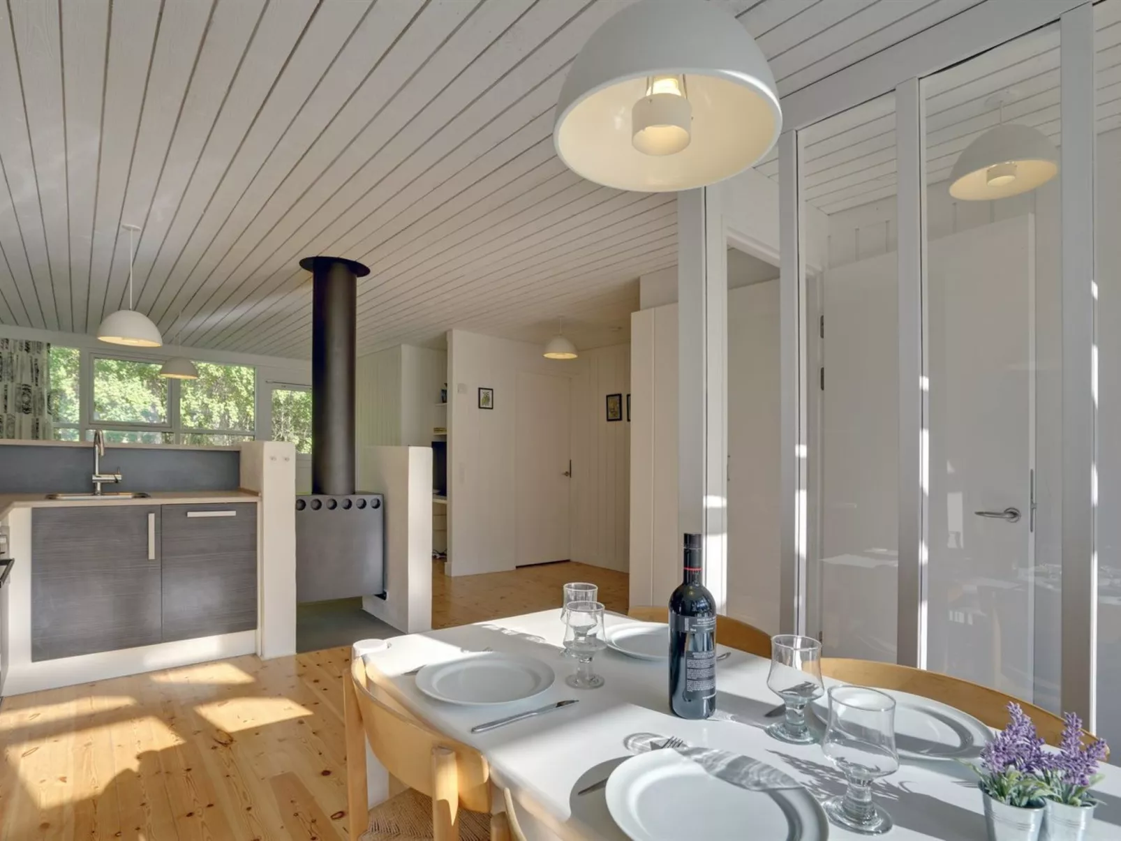 "Bergit" - 55m from the sea-Binnen