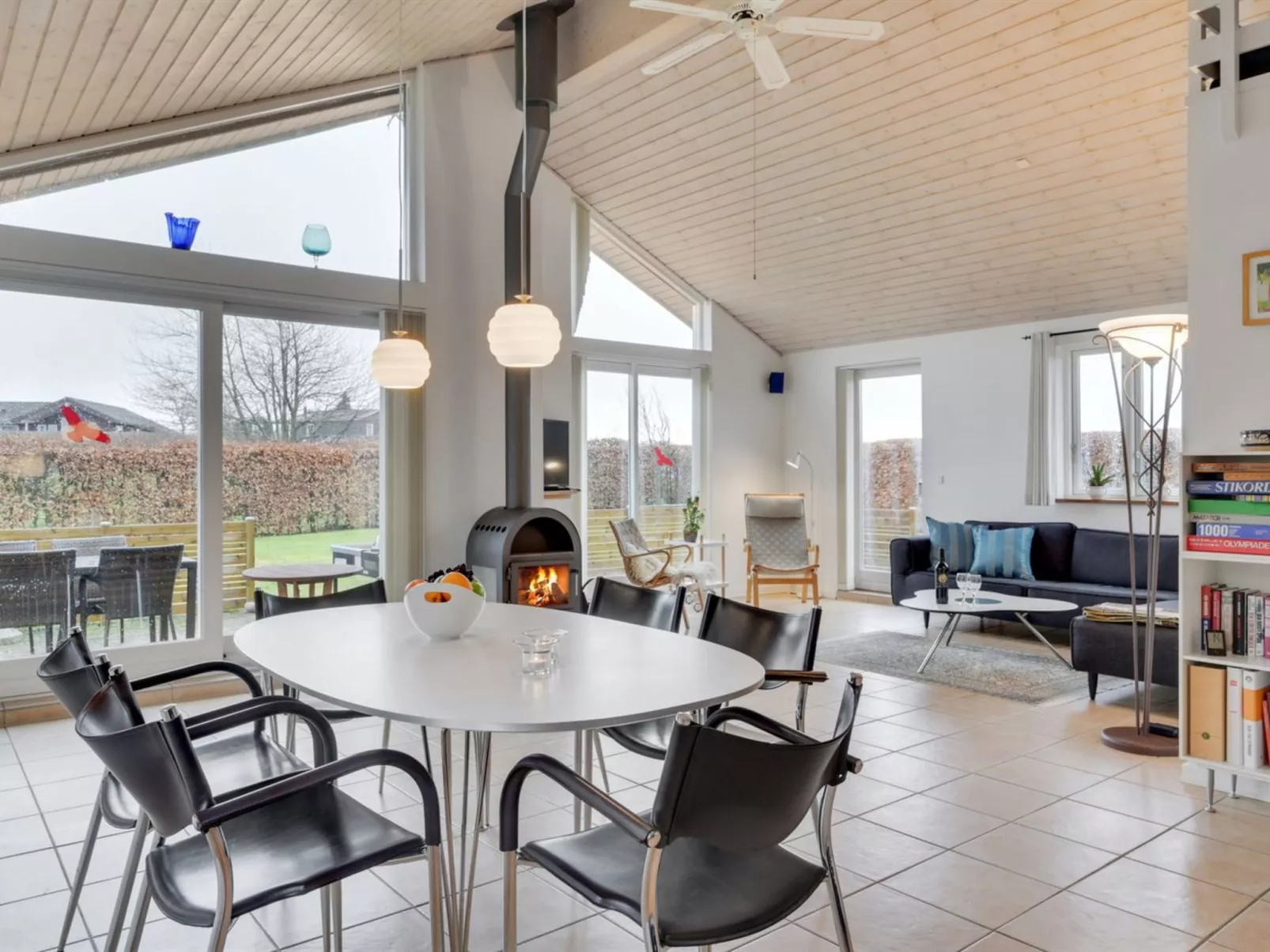 "Annesophie" - 300m to the fjord-Binnen