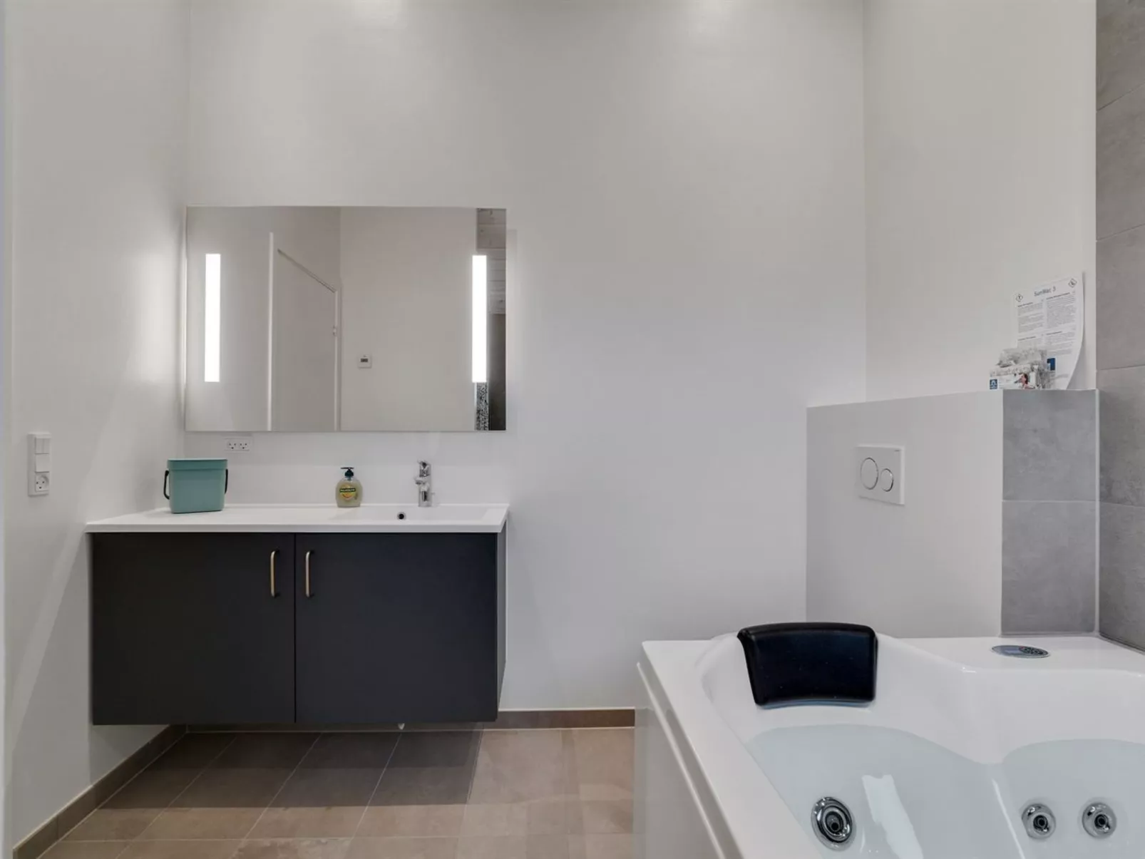 "Ella" - 1.2km to the fjord-Binnen