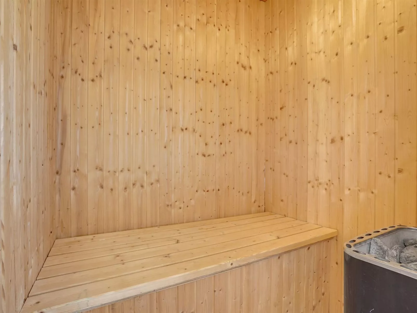 "Uffe" - 100m to the fjord-Binnen