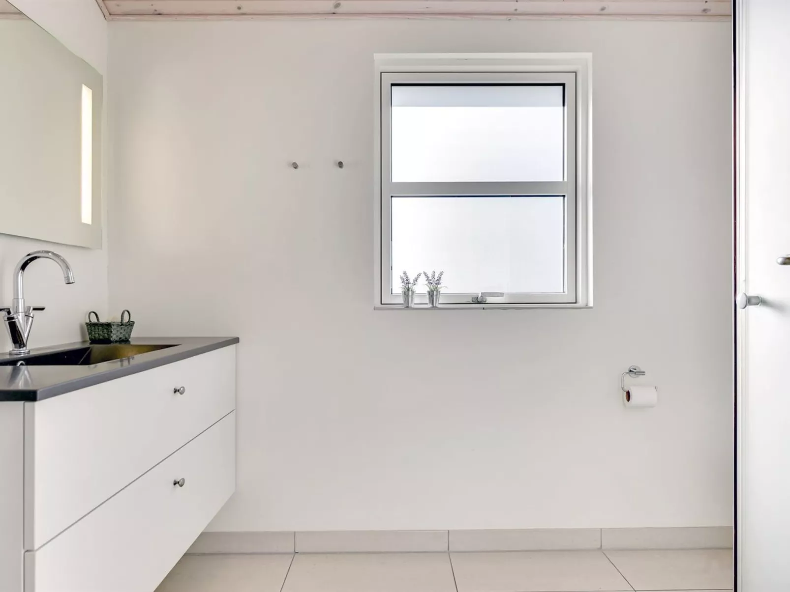 "Dimka" - 300m from the sea-Binnen