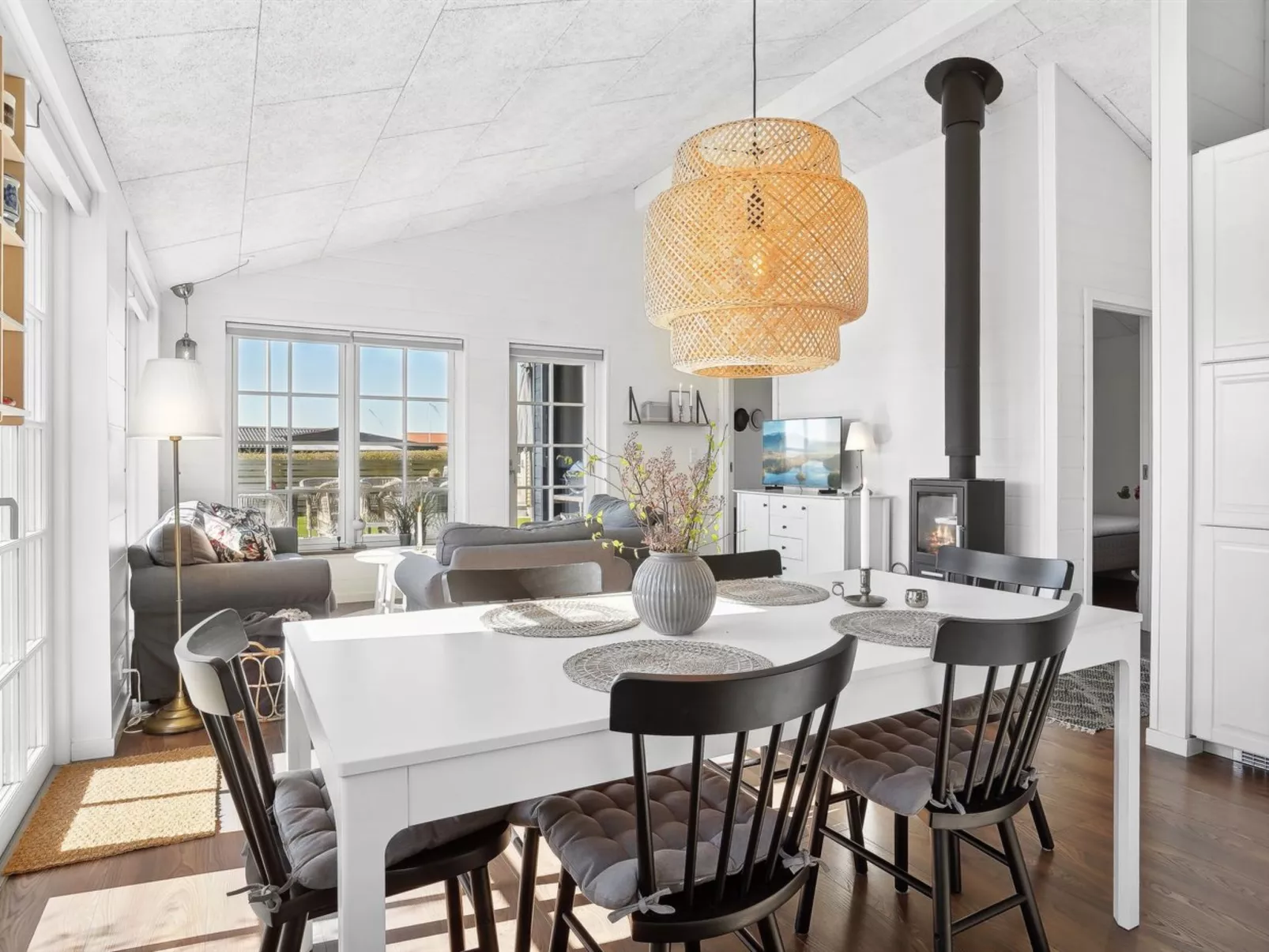 "Ovine" - 300m from the sea-Binnen