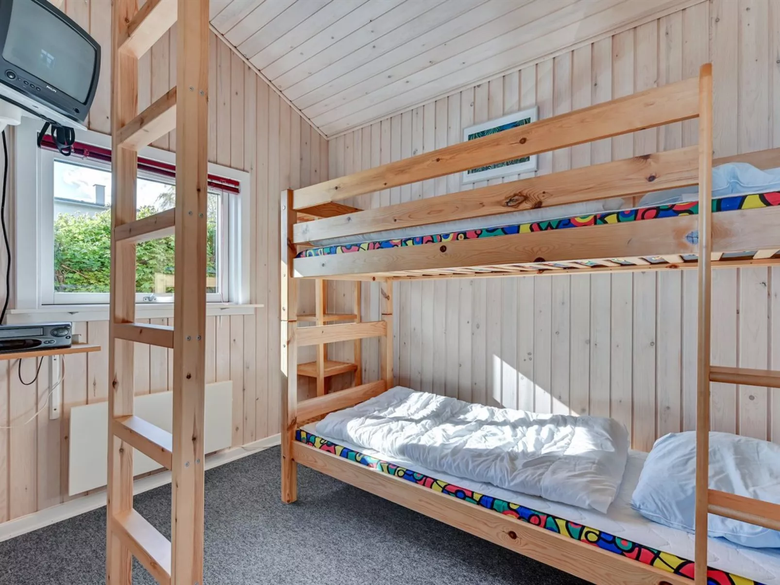 "Keti" - 5m from the sea-Binnen