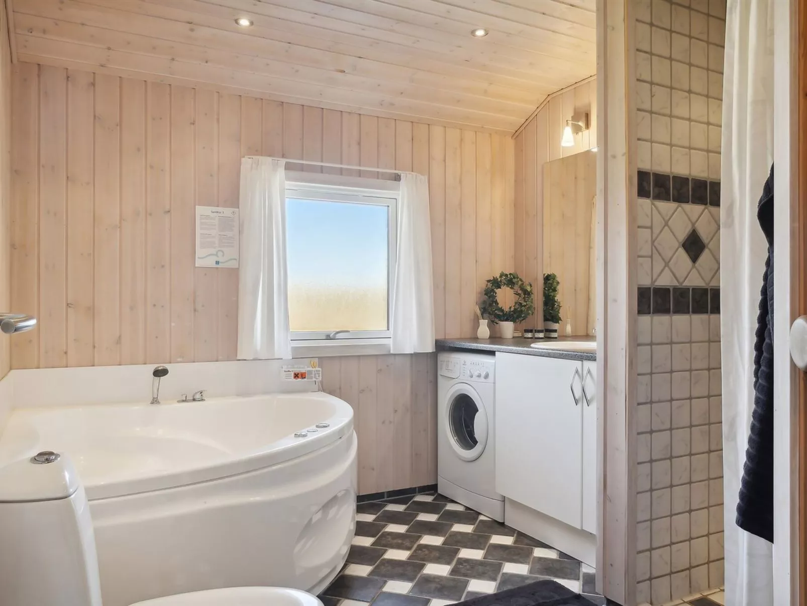 "Florentin" - 1km from the sea-Binnen