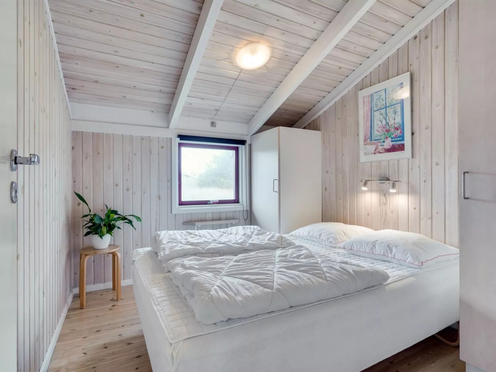 "Bertie" - 700m from the sea-Binnen