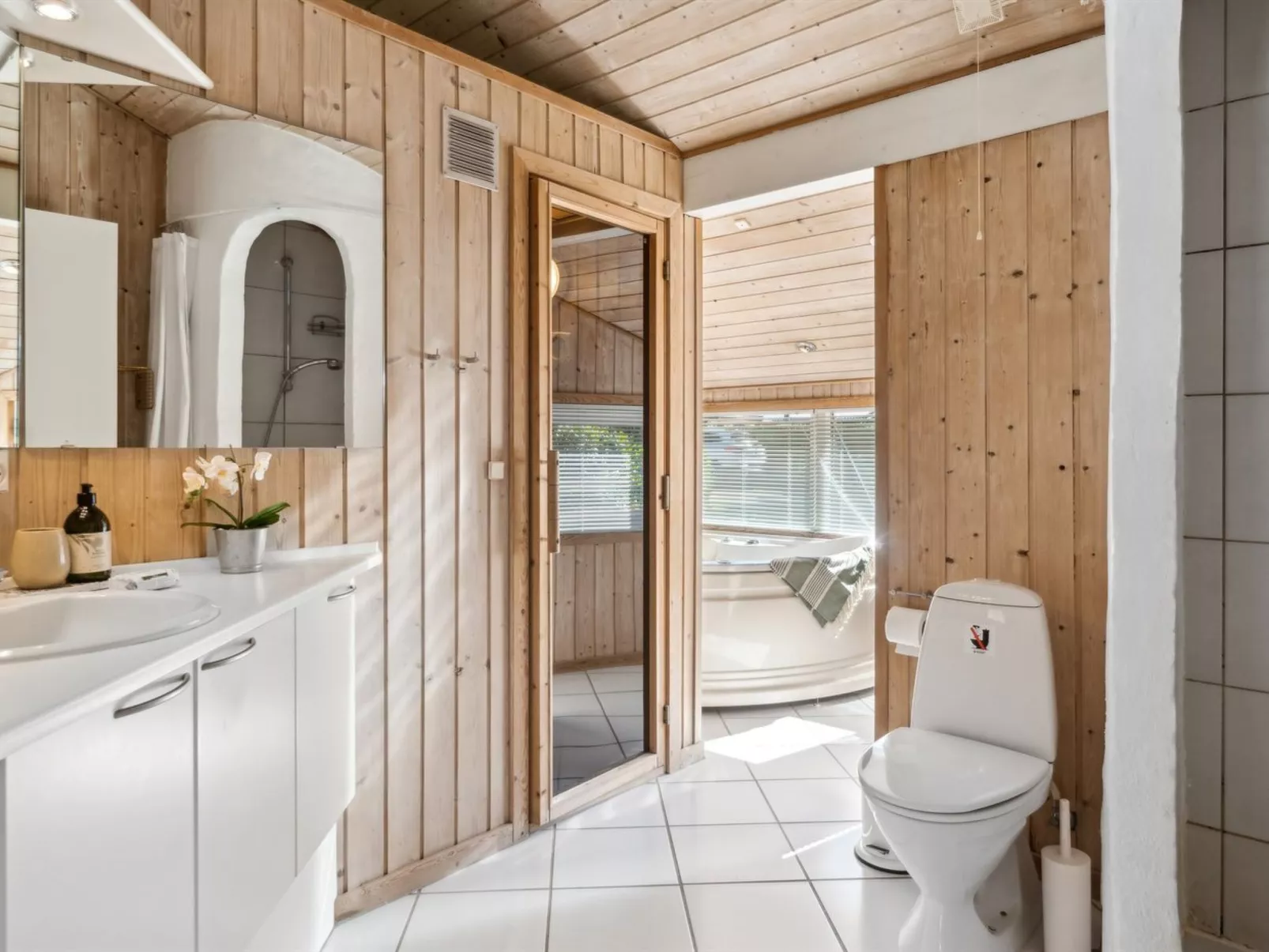 "Rixa" - 525m from the sea-Binnen