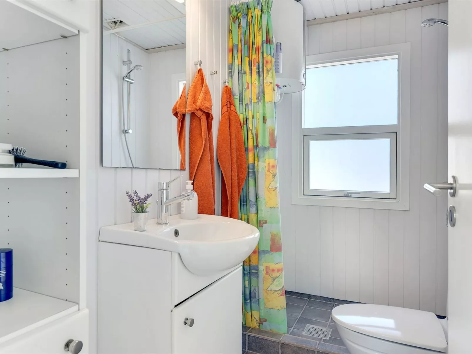 "Evely" - 300m from the sea-Binnen