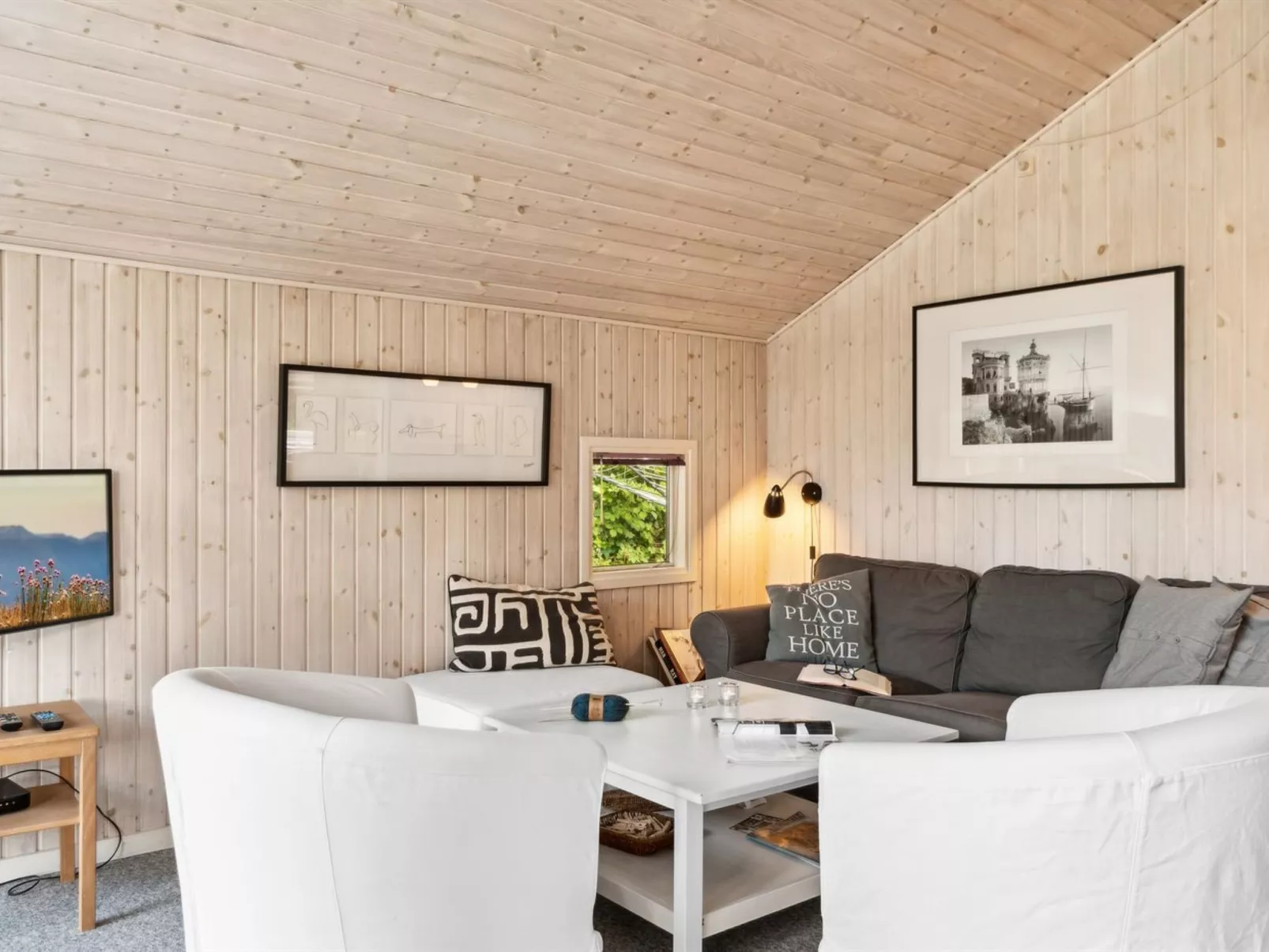 "Batsha" - 350m from the sea-Binnen