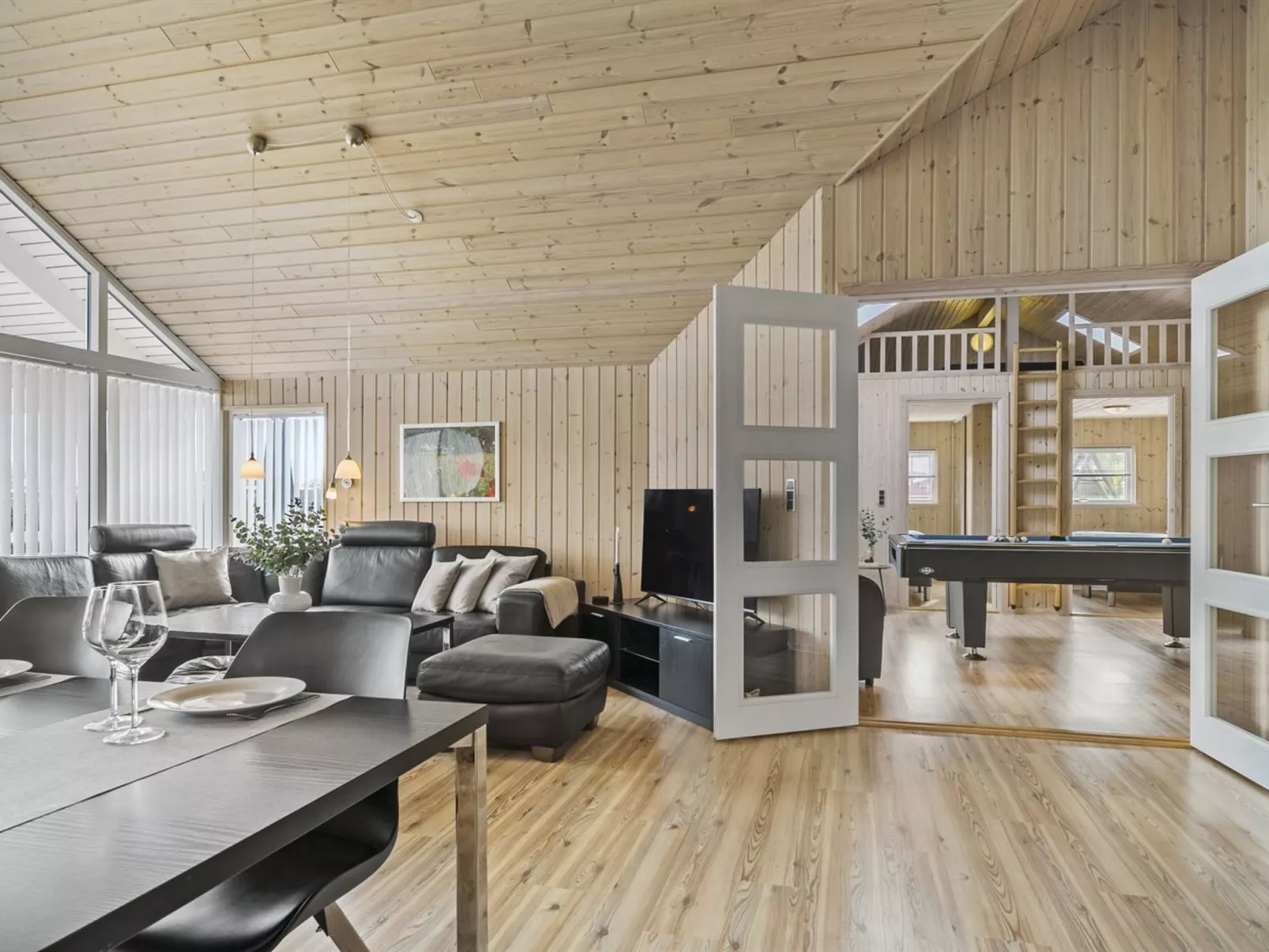 "Hansa" - 900m from the sea-Binnen