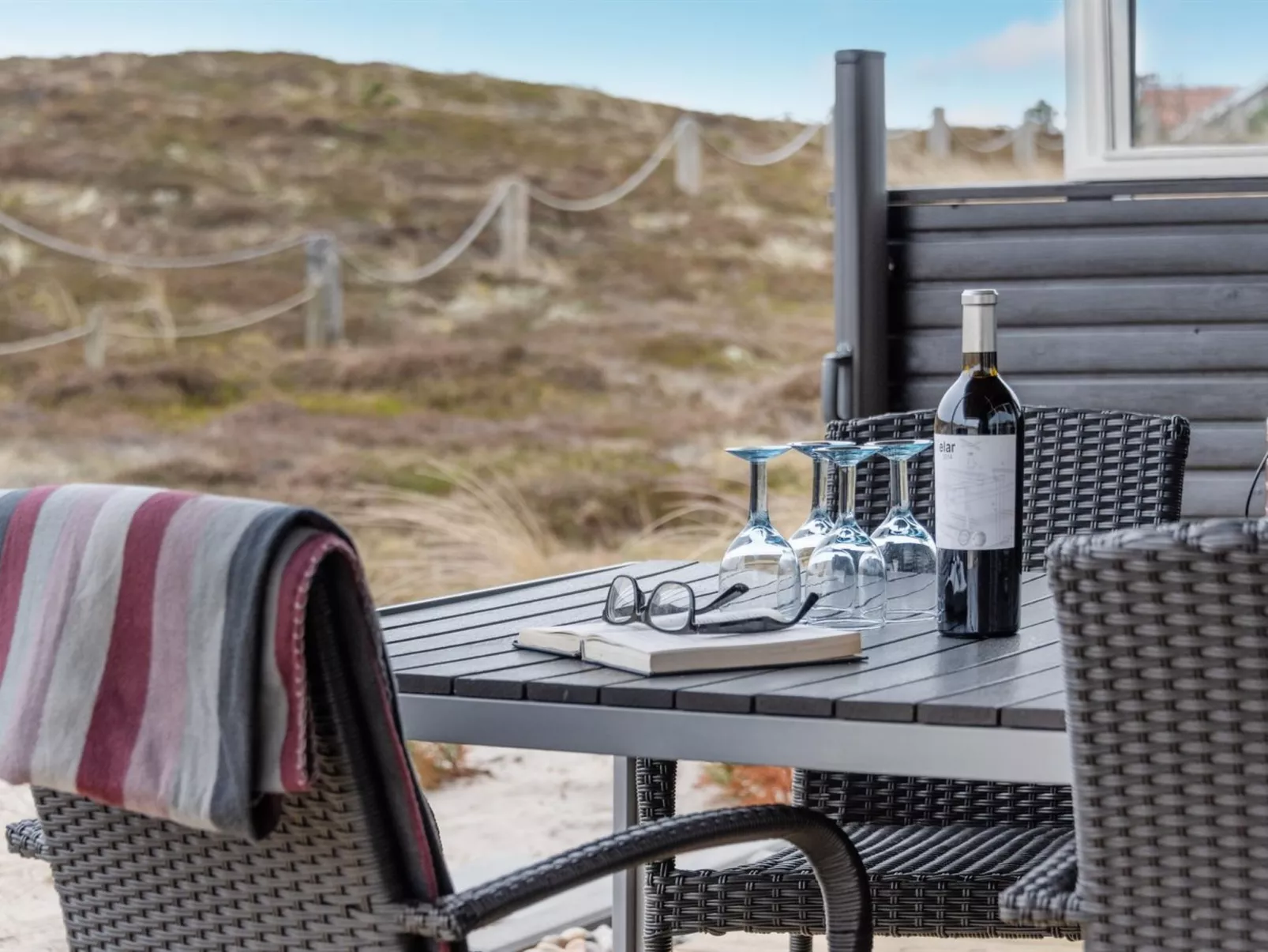 "Martti" -  from the sea-Buiten