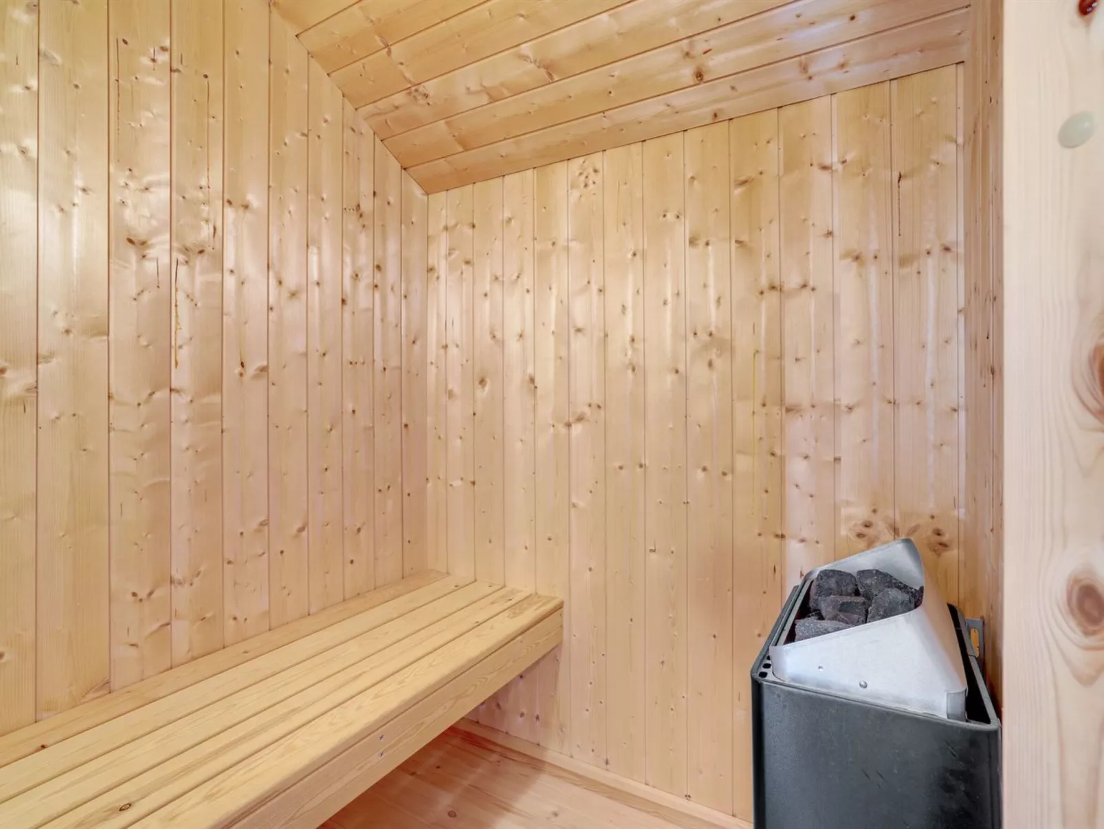 "Gertrud" -  from the sea-Binnen