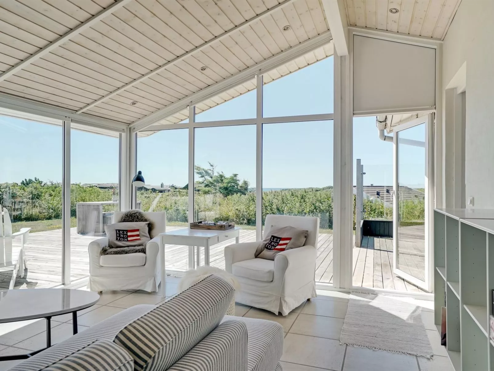 "Aella" - 150m from the sea-Binnen