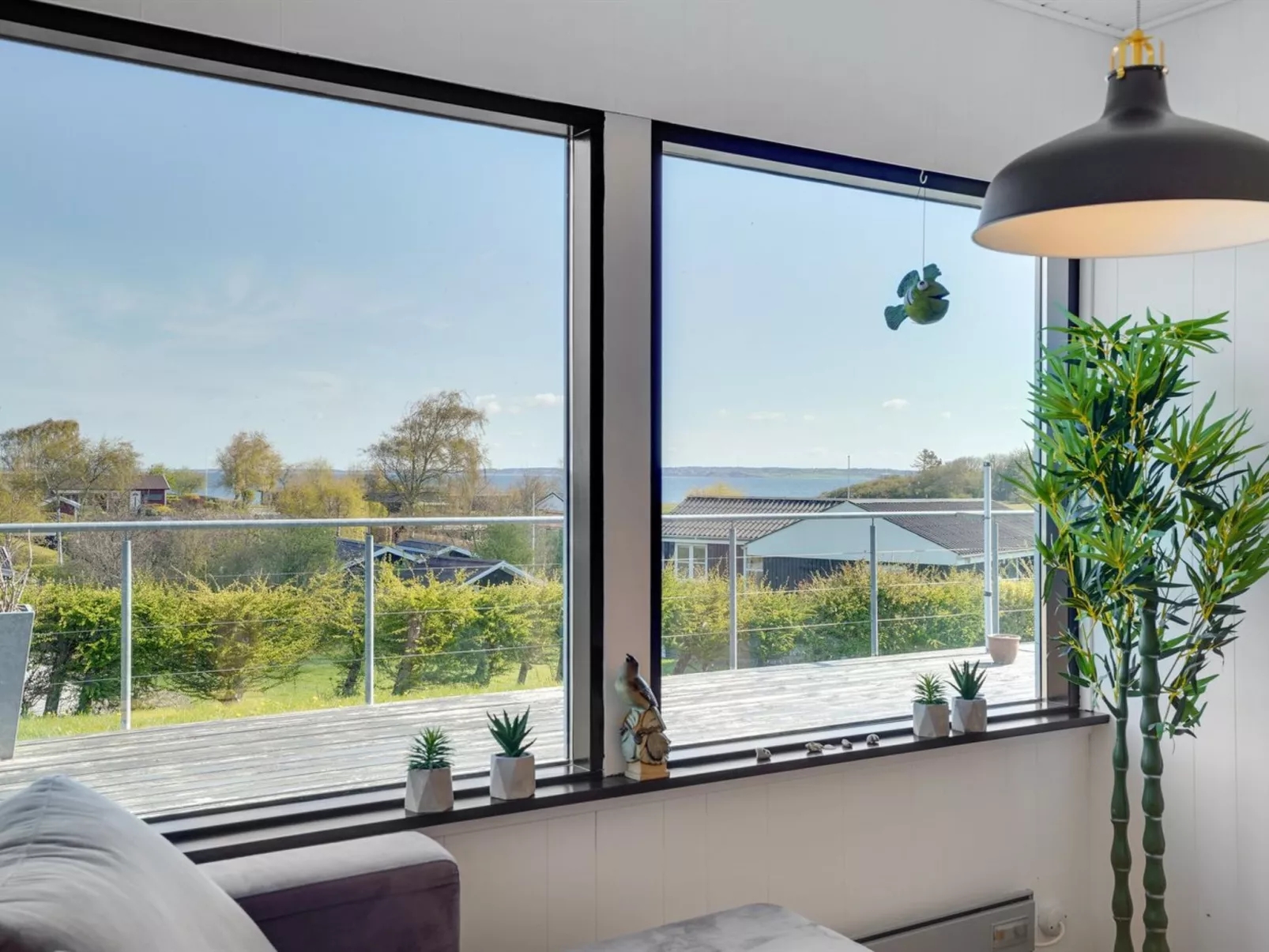 "Clarita" - 300m to the fjord-Buiten