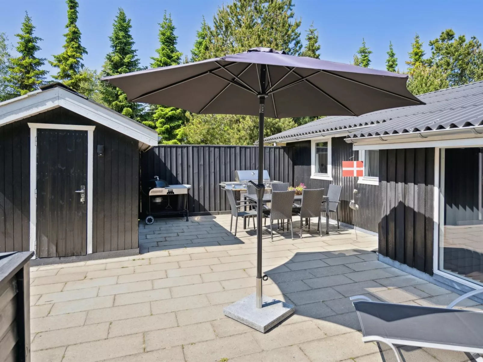 "Ally" - 250m from the sea-Buiten