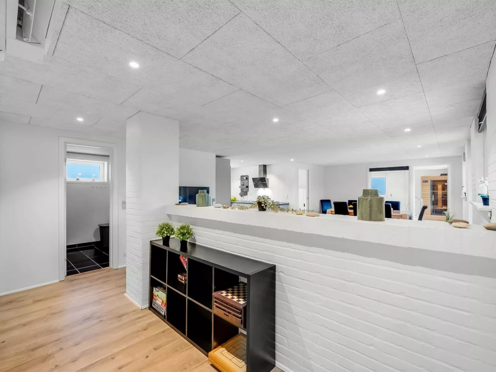 "Sissan" - 900m from the sea-Binnen