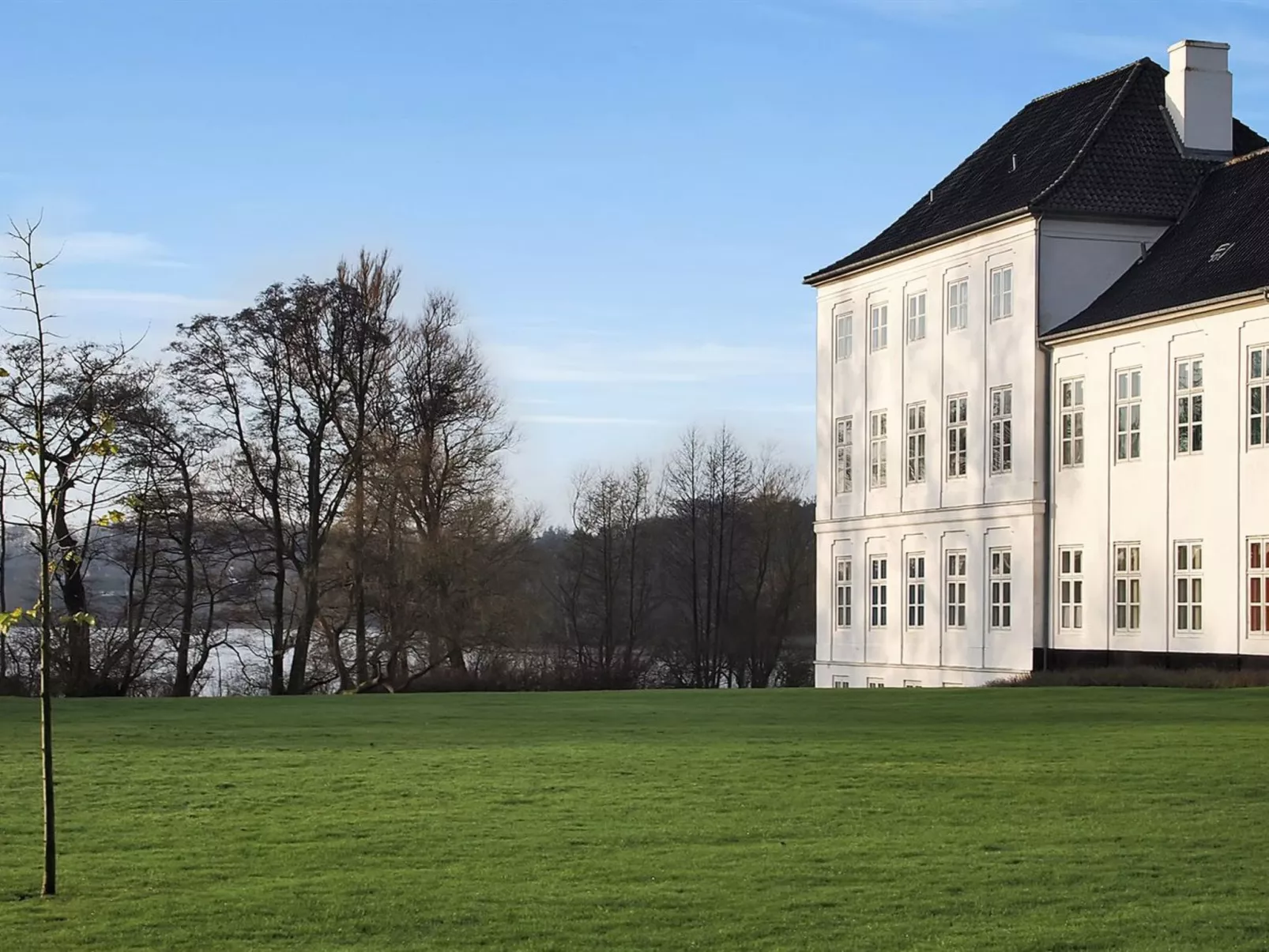 "Babette" - 75m to the fjord-Buiten