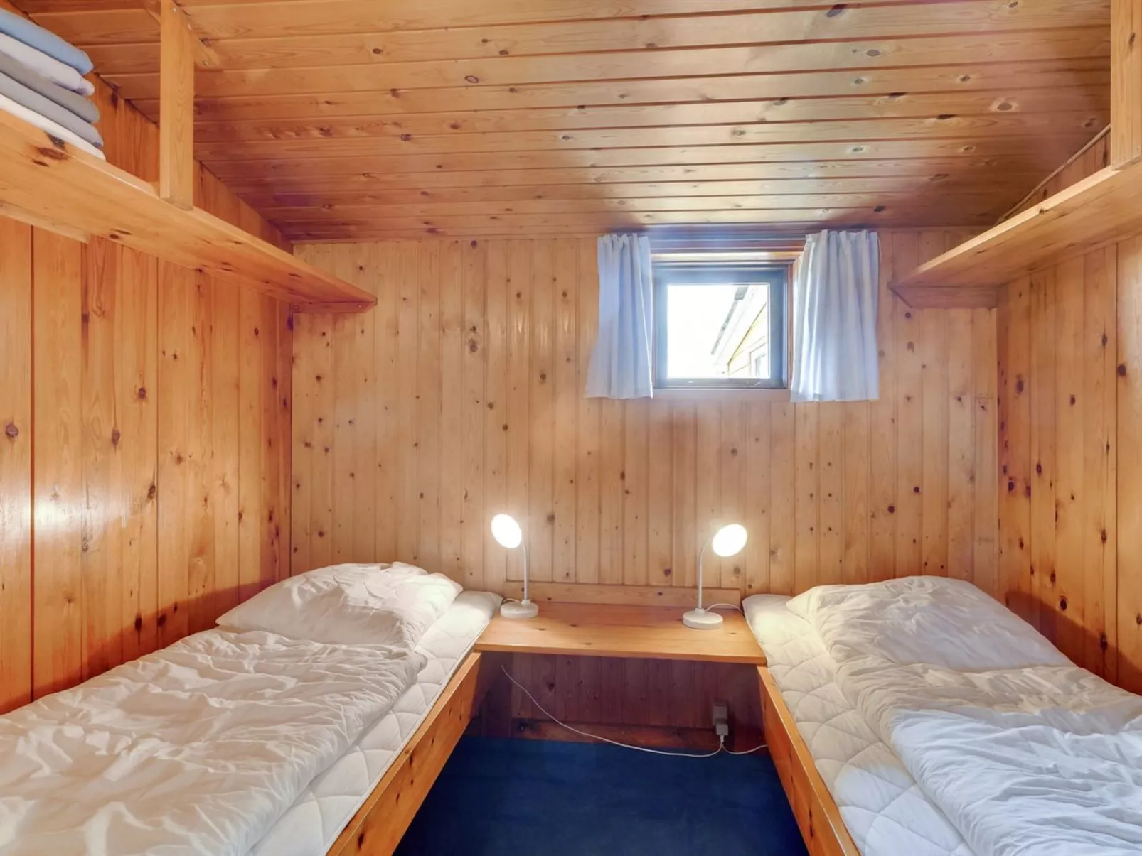 "Suki" - 650m from the sea-Binnen