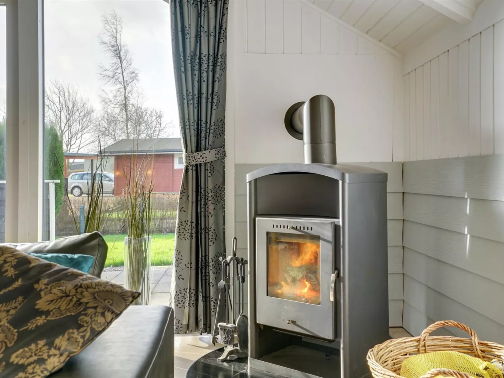 "Hortensia" - 350m from the sea-Binnen