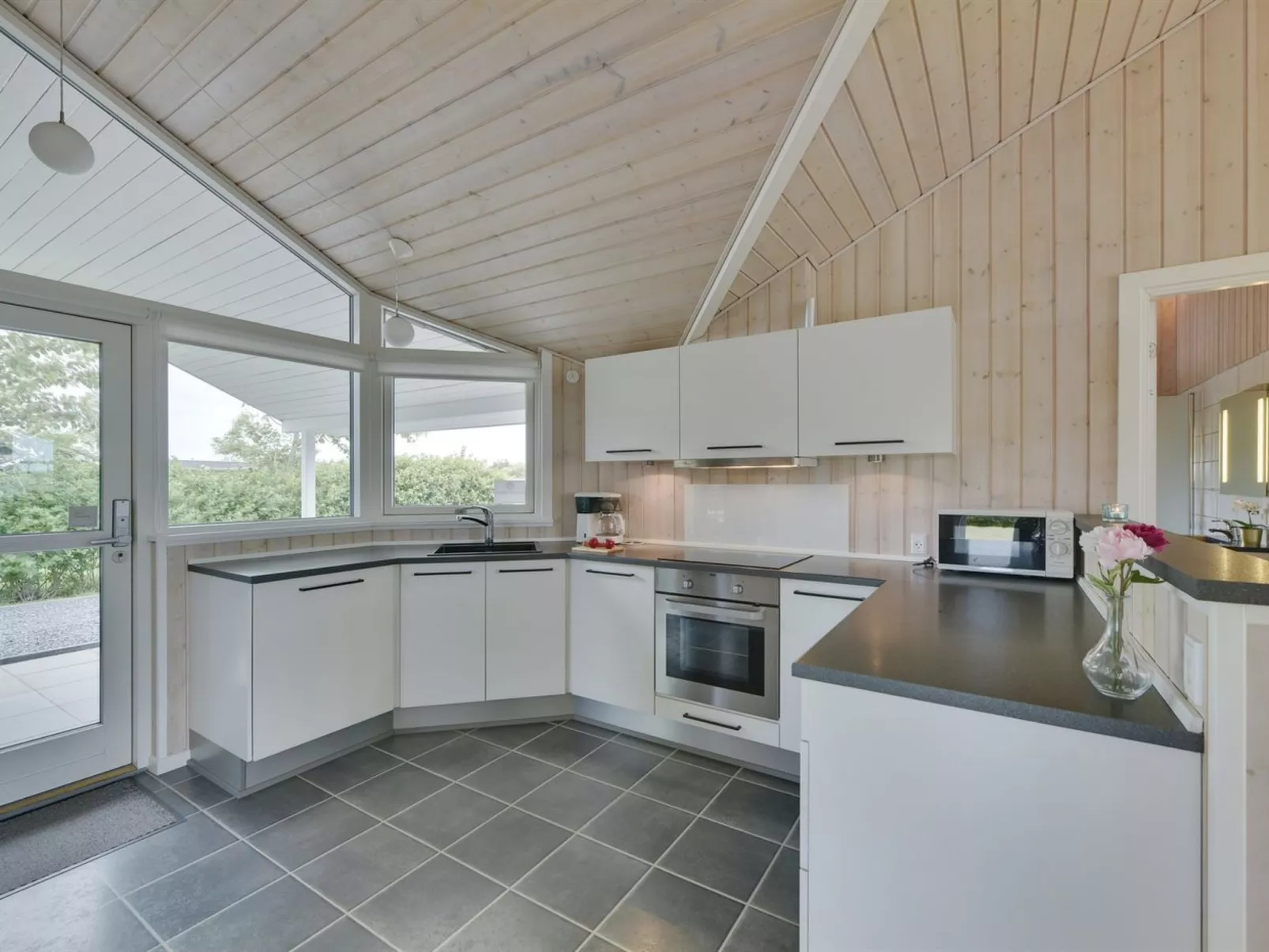 "Harth" - 700m to the fjord-Binnen