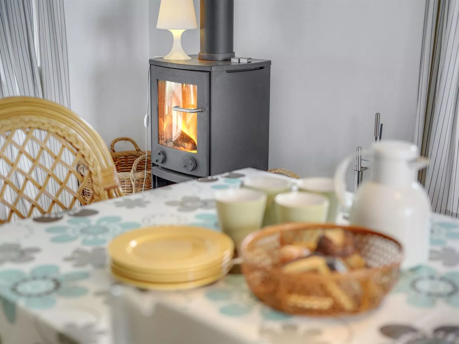 "Carmen" - 25m from the sea-Binnen