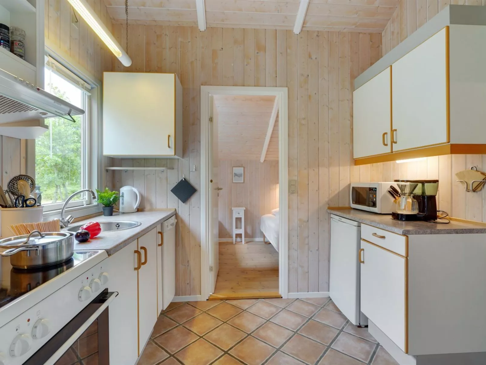 "Danna" - 850m to the fjord-Binnen