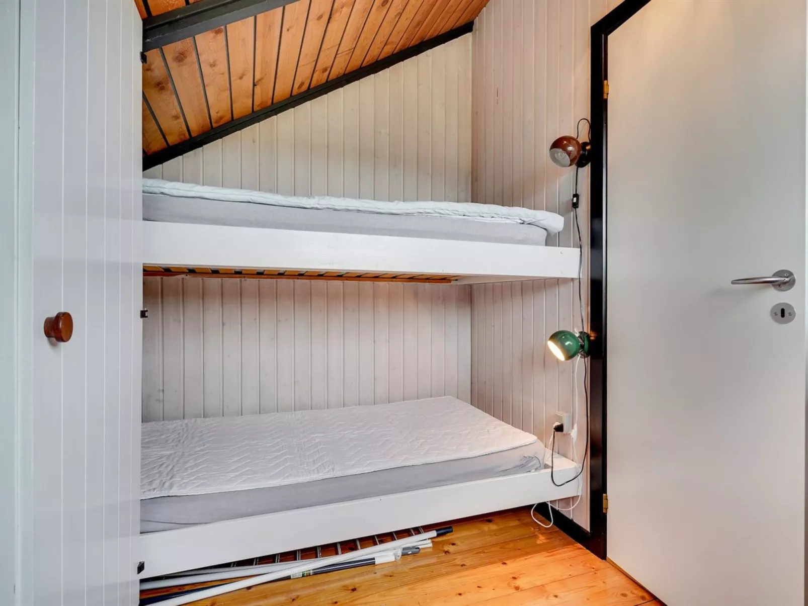 "Ardan" -  from the sea-Binnen