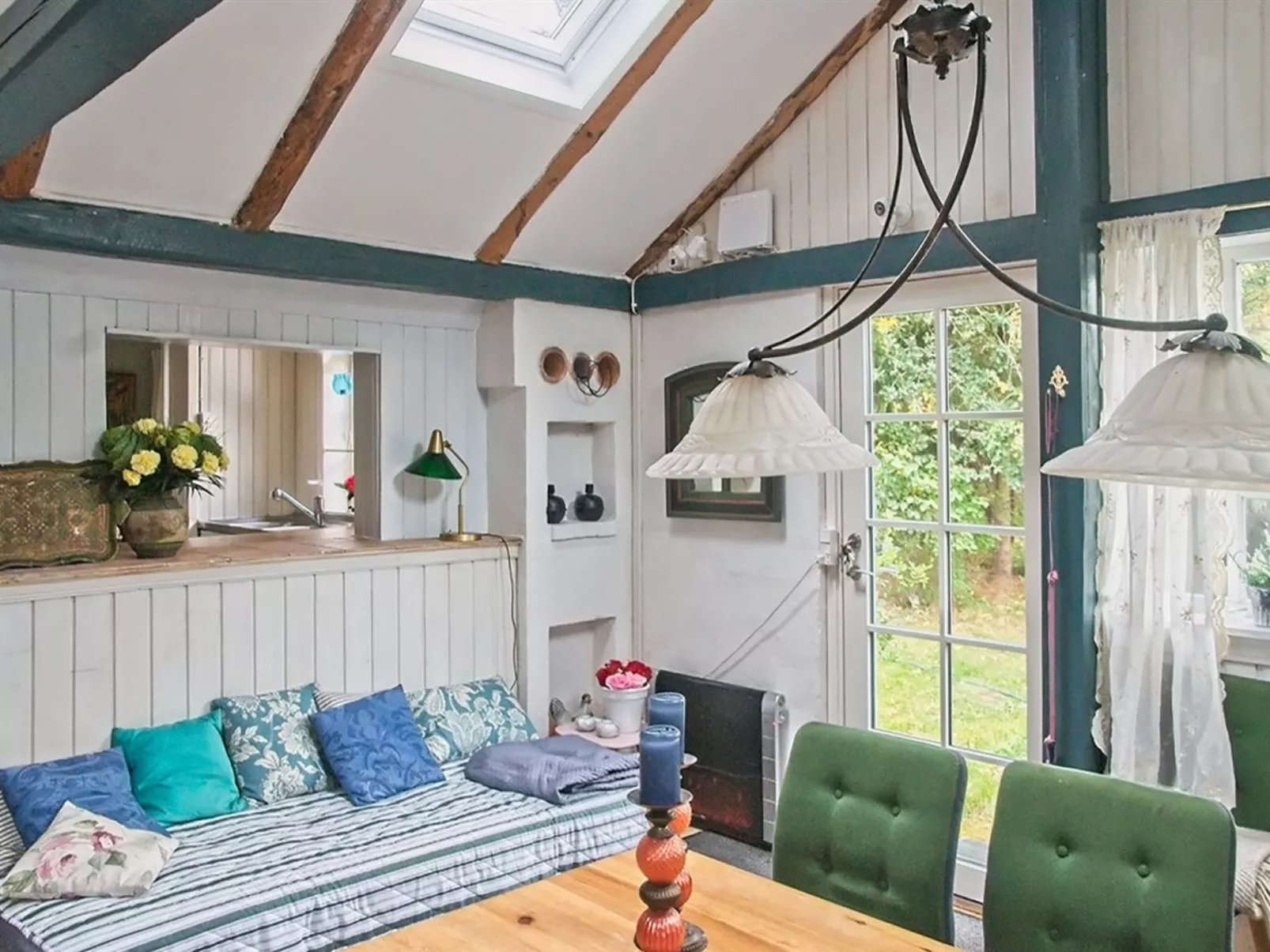 "Laurine" - 2.7km from the sea-Binnen