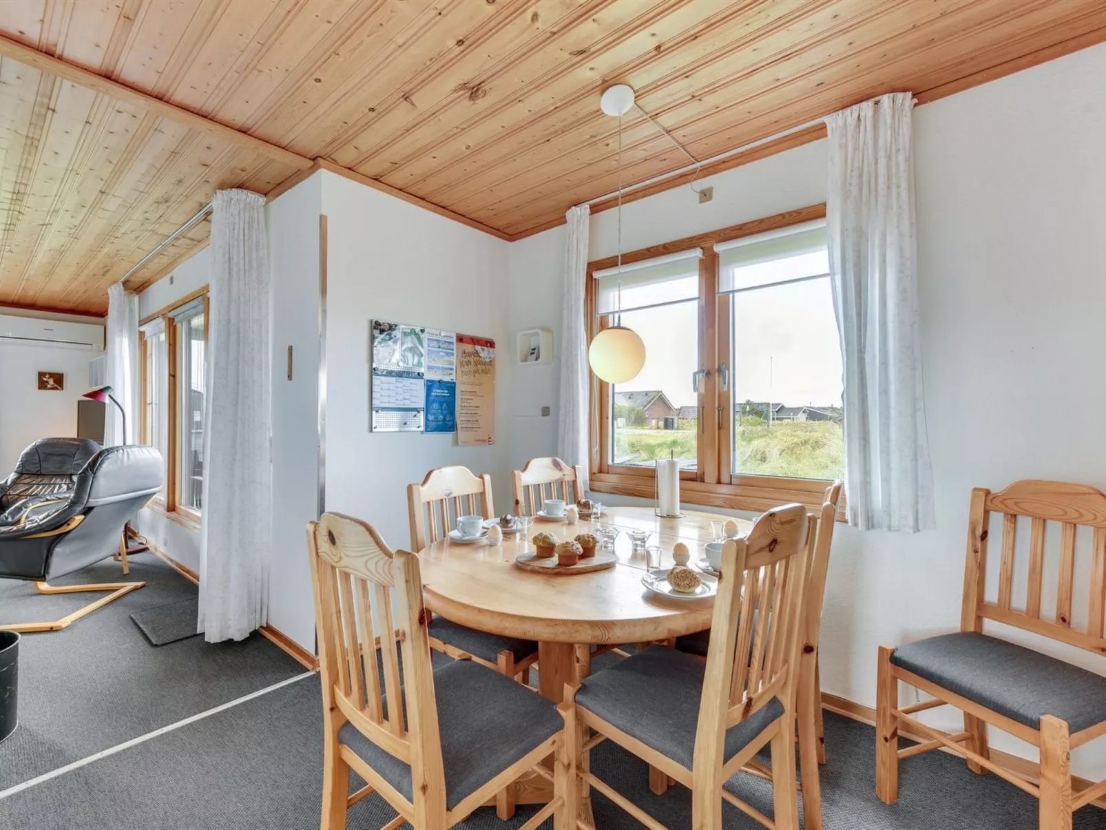 "Trineke" -  from the sea-Binnen