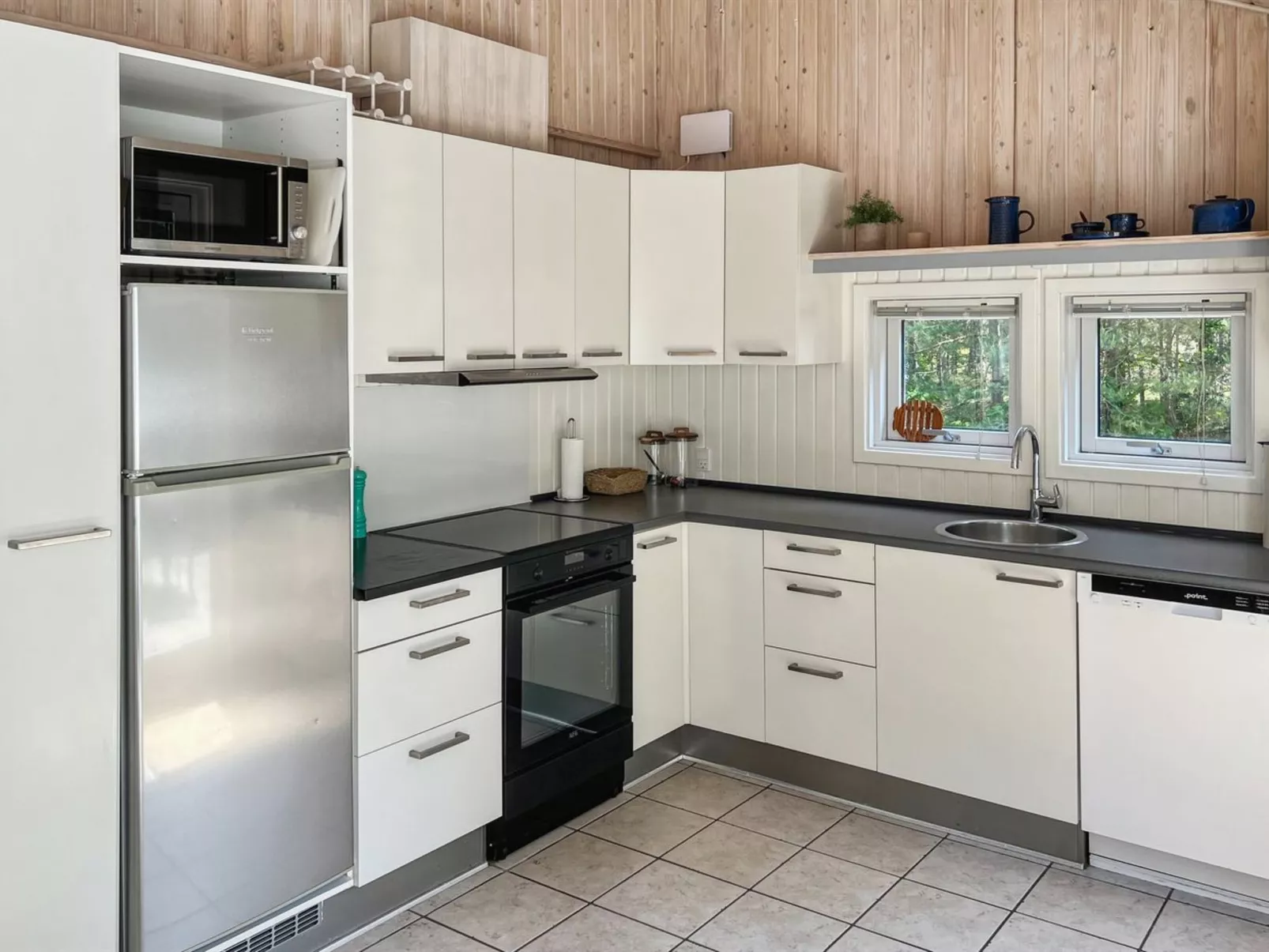 "Ila" - 500m from the sea-Binnen