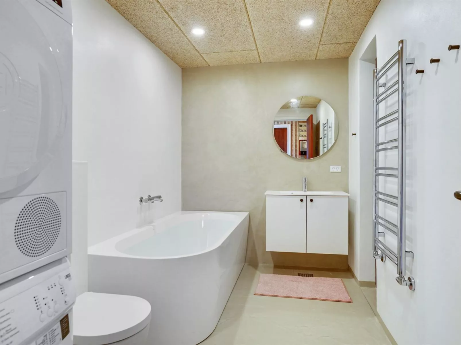 "Emin" - 100m from the sea-Binnen