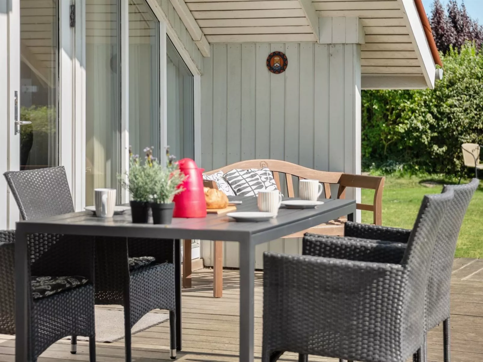 "Katrina" - 50m to the fjord-Buiten