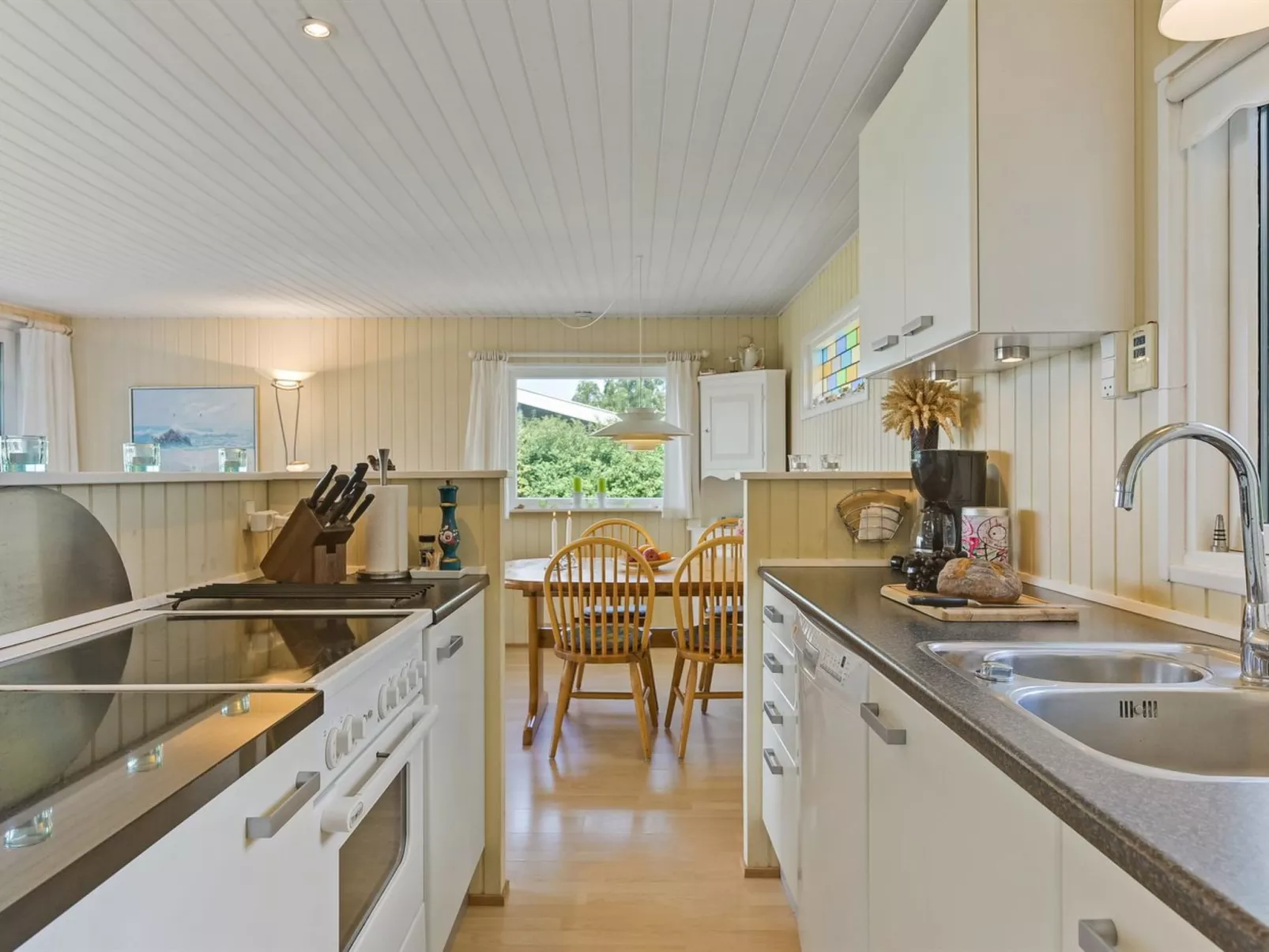 "Eddy" - 50m from the sea-Binnen