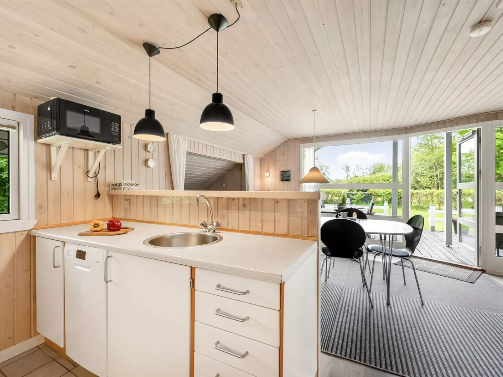 "Wenche" - 600m to the fjord-Binnen